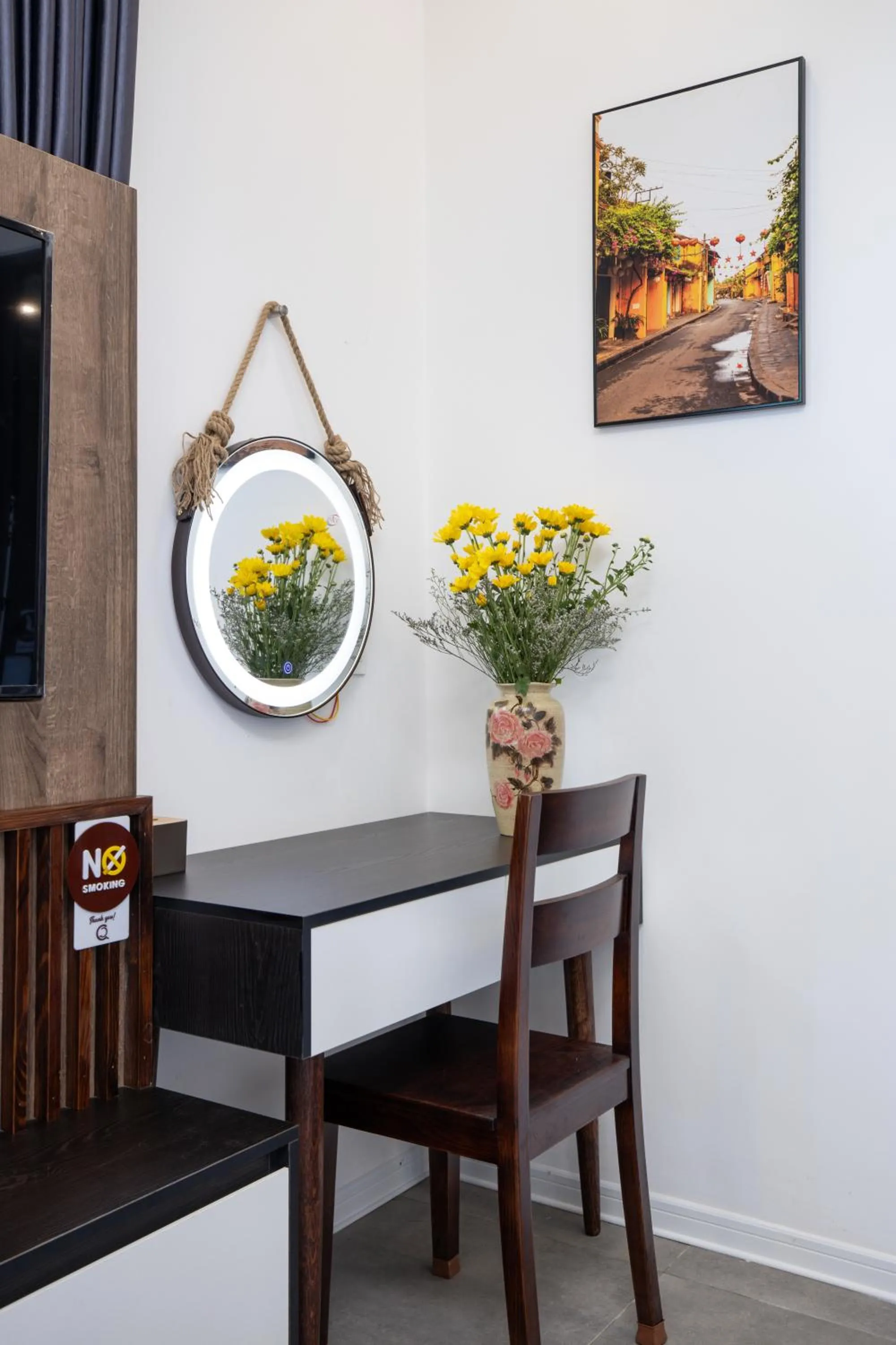 Decorative detail in Charm Champion Villa Hoian