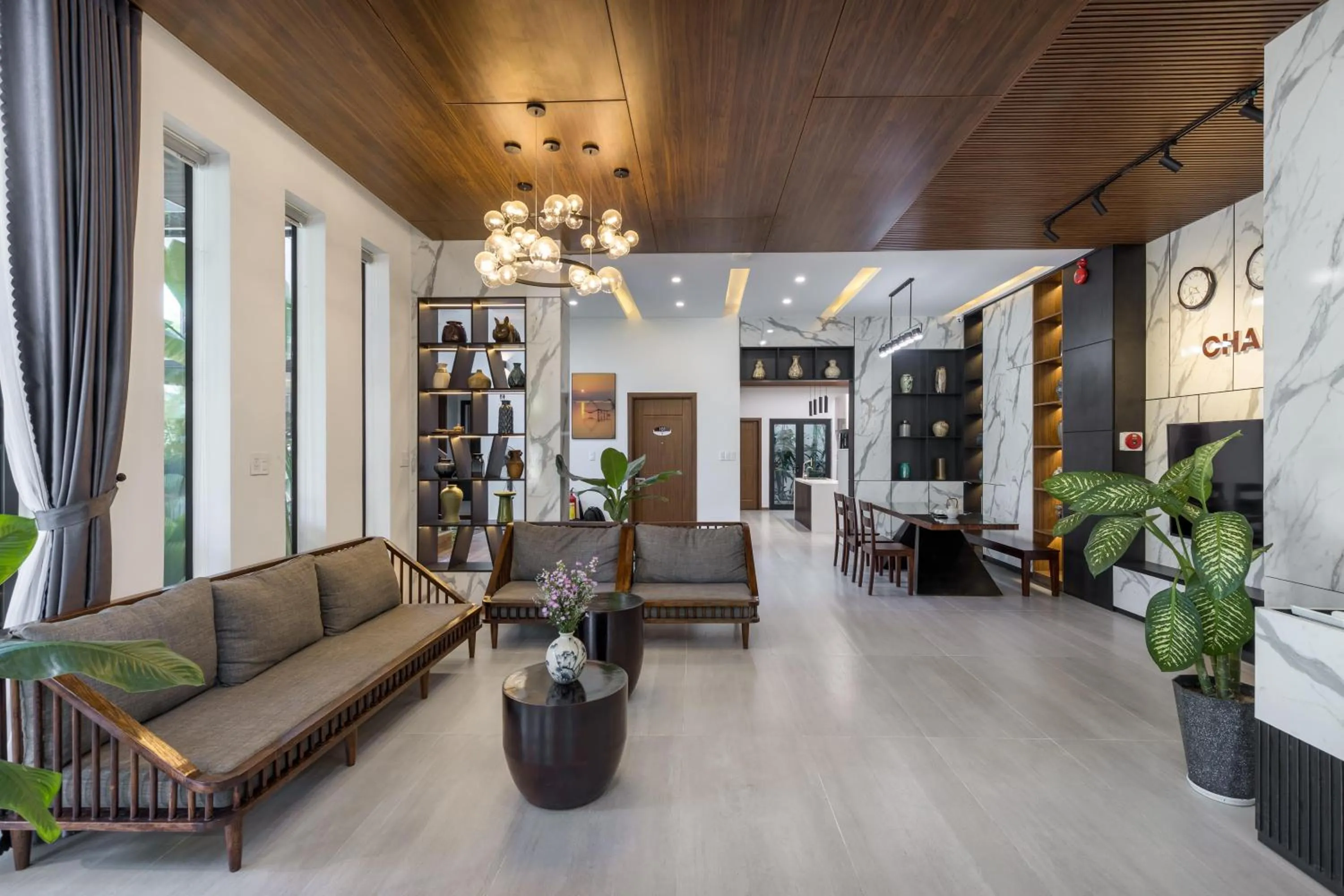 Communal lounge/ TV room in Charm Champion Villa Hoian