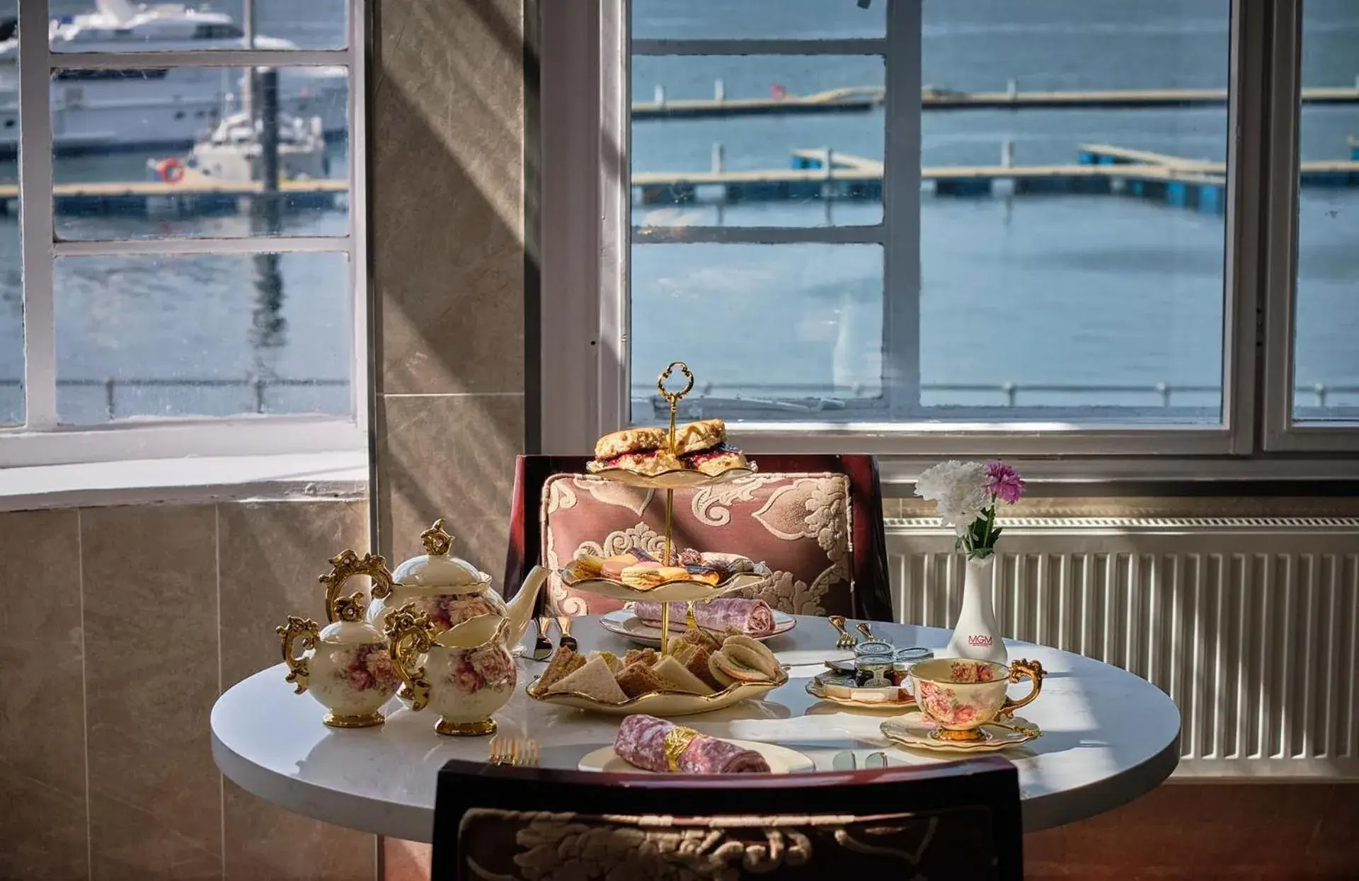 Restaurant/places to eat in Muthu Oban Regent Hotel Restaurant/places to eat in Muthu Oban Regent Hotel