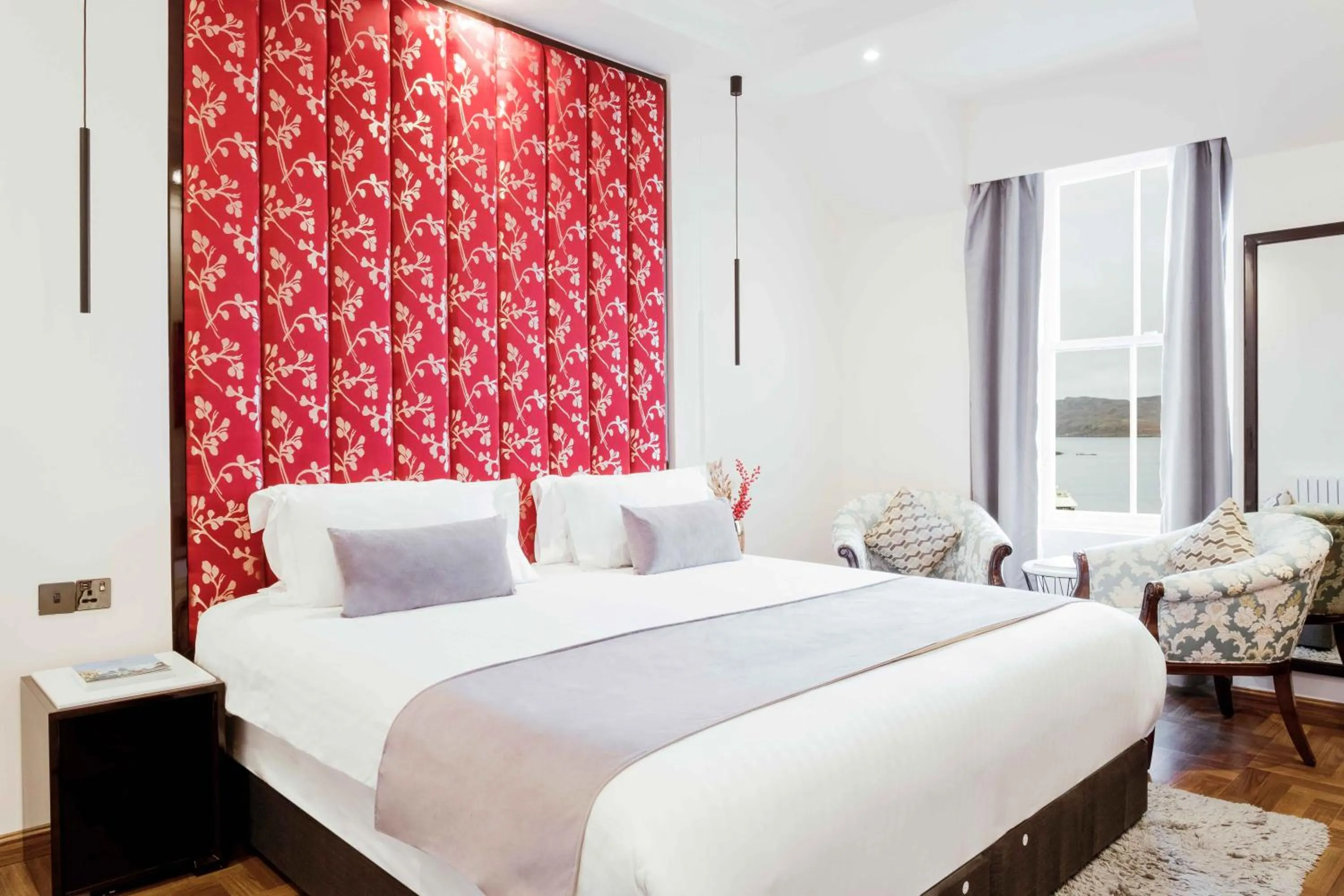 Bed in Muthu Oban Regent Hotel