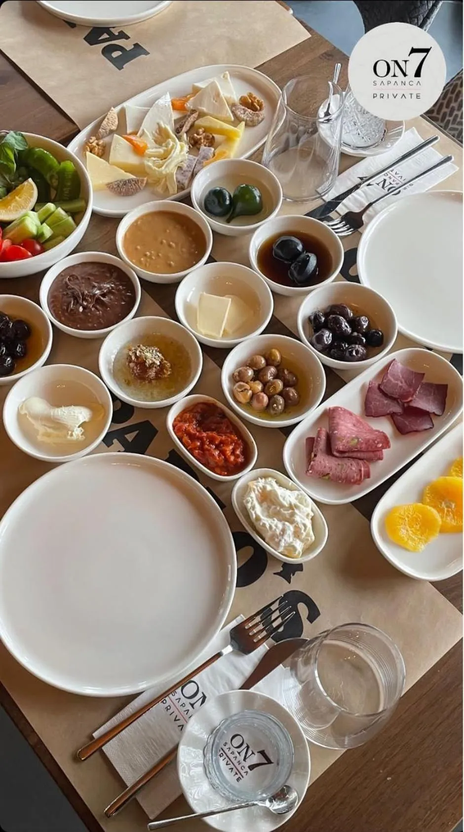 Food in ON7 Sapanca Private