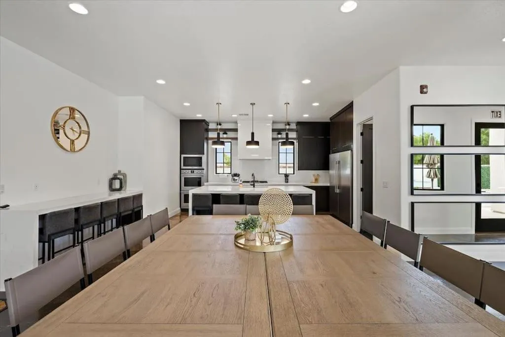 Dining area in Casa Blanca luxury Villa Private pool sleeps 30!