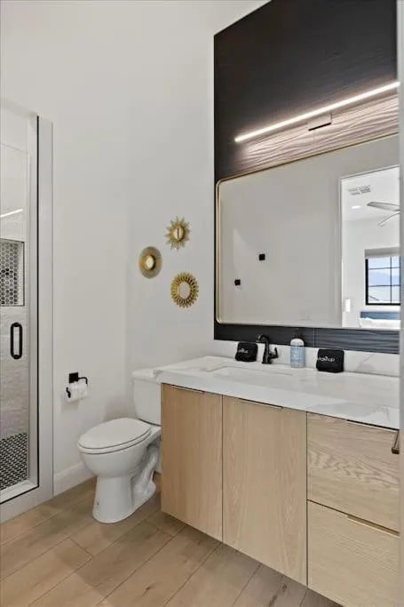 Casa Blanca luxury Villa Private pool sleeps 30!