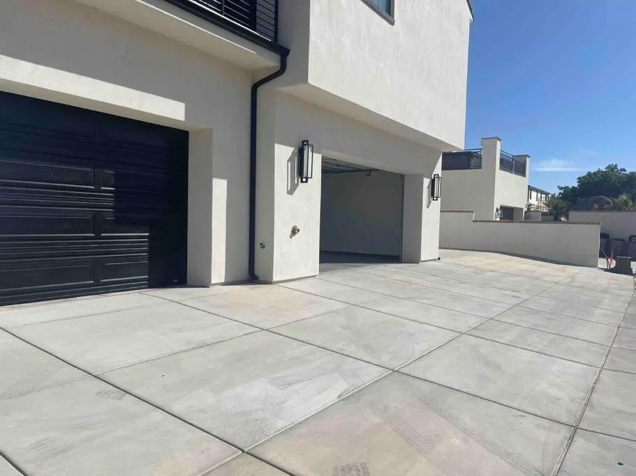 Parking in Casa Blanca luxury Villa Private pool sleeps 30!