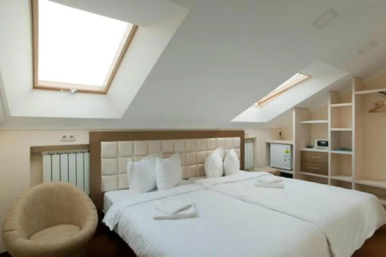 Standard Apartment in 7 Sky on Yevhena Konovaltsia