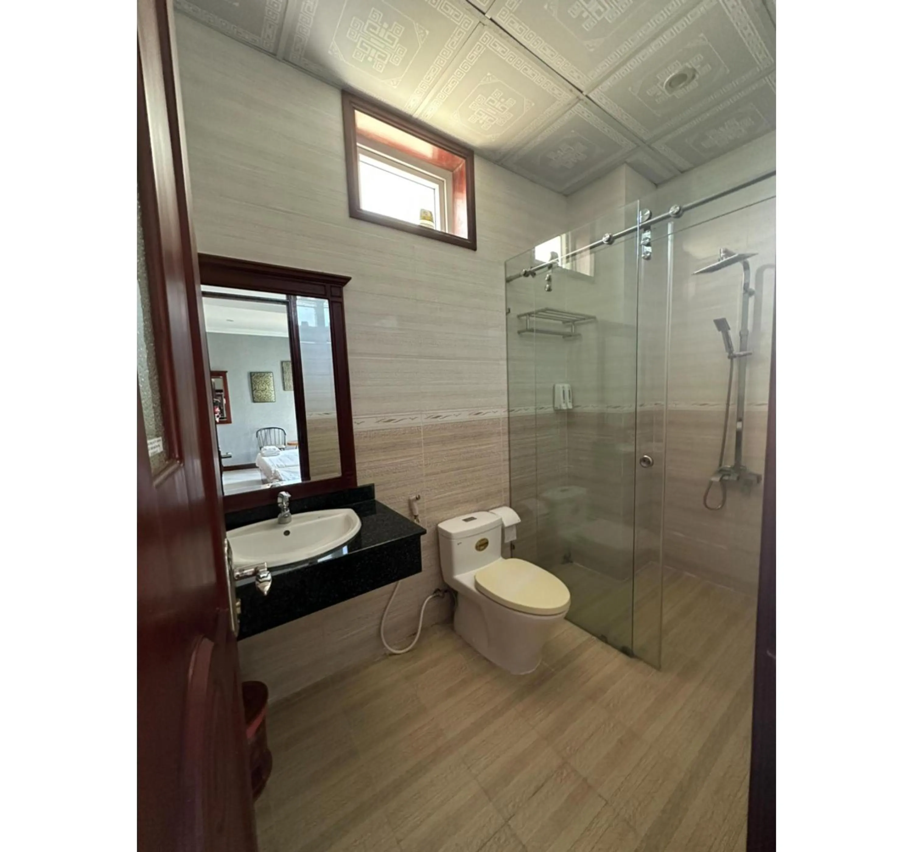 Bathroom in Capital O 1183 Villa Le Na