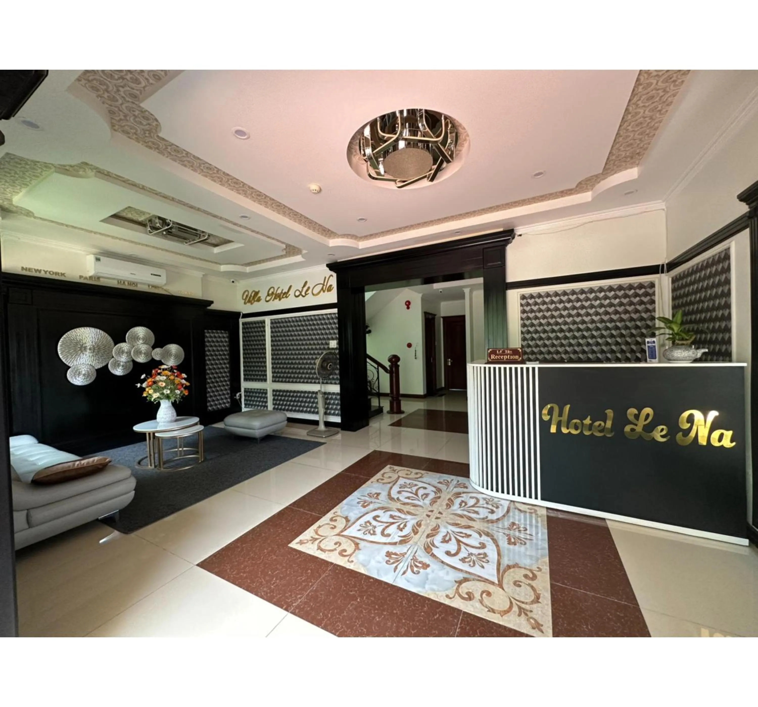 Lobby or reception in Capital O 1183 Villa Le Na