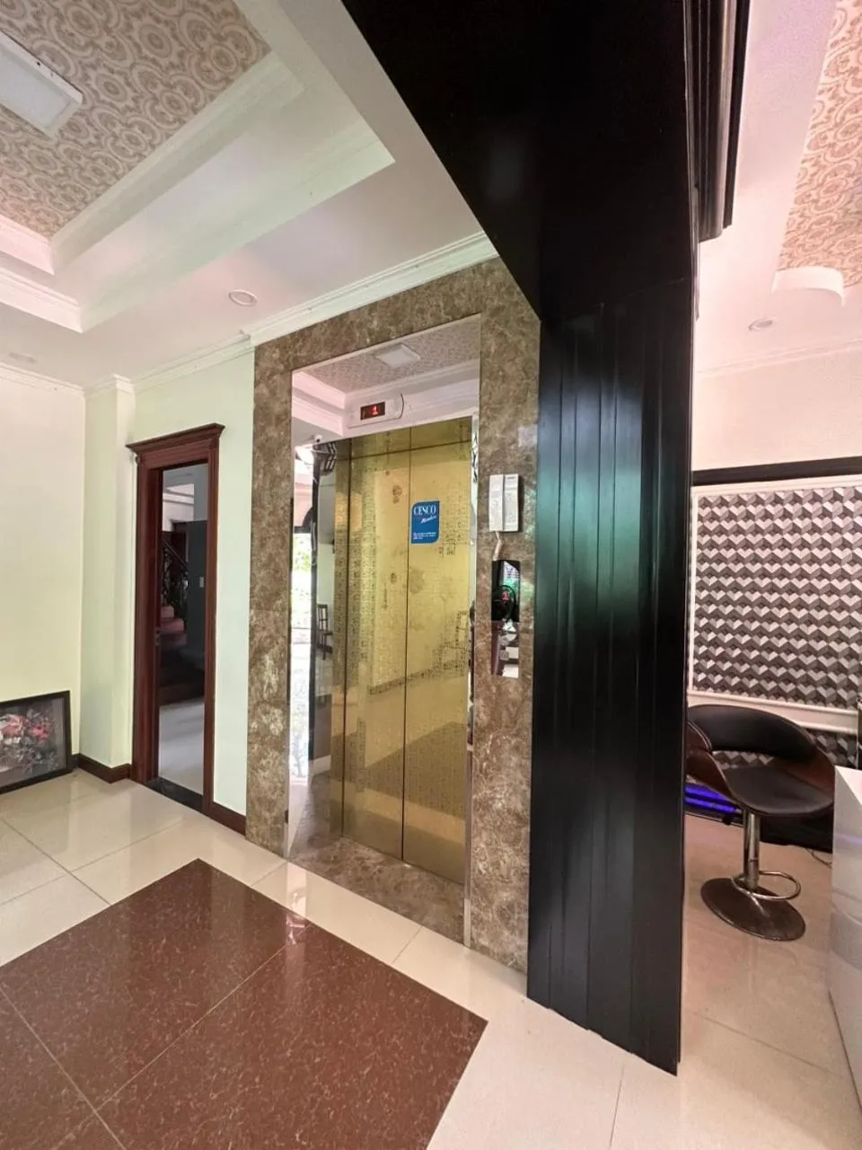 Lobby or reception in Capital O 1183 Villa Le Na