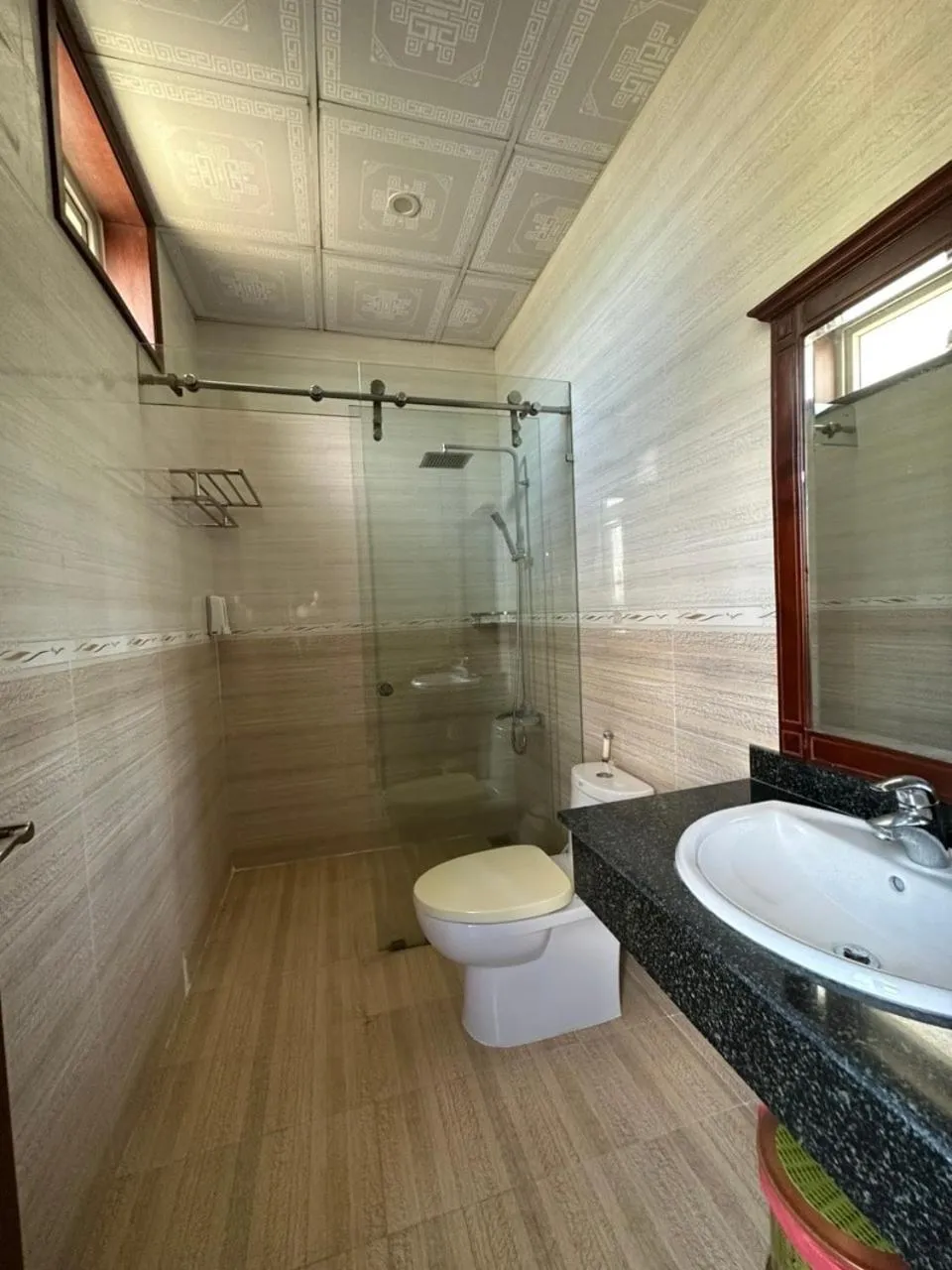 Bathroom in Capital O 1183 Villa Le Na