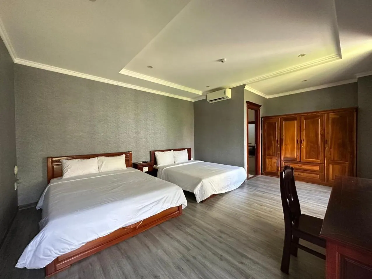 Bedroom, Bed in Capital O 1183 Villa Le Na