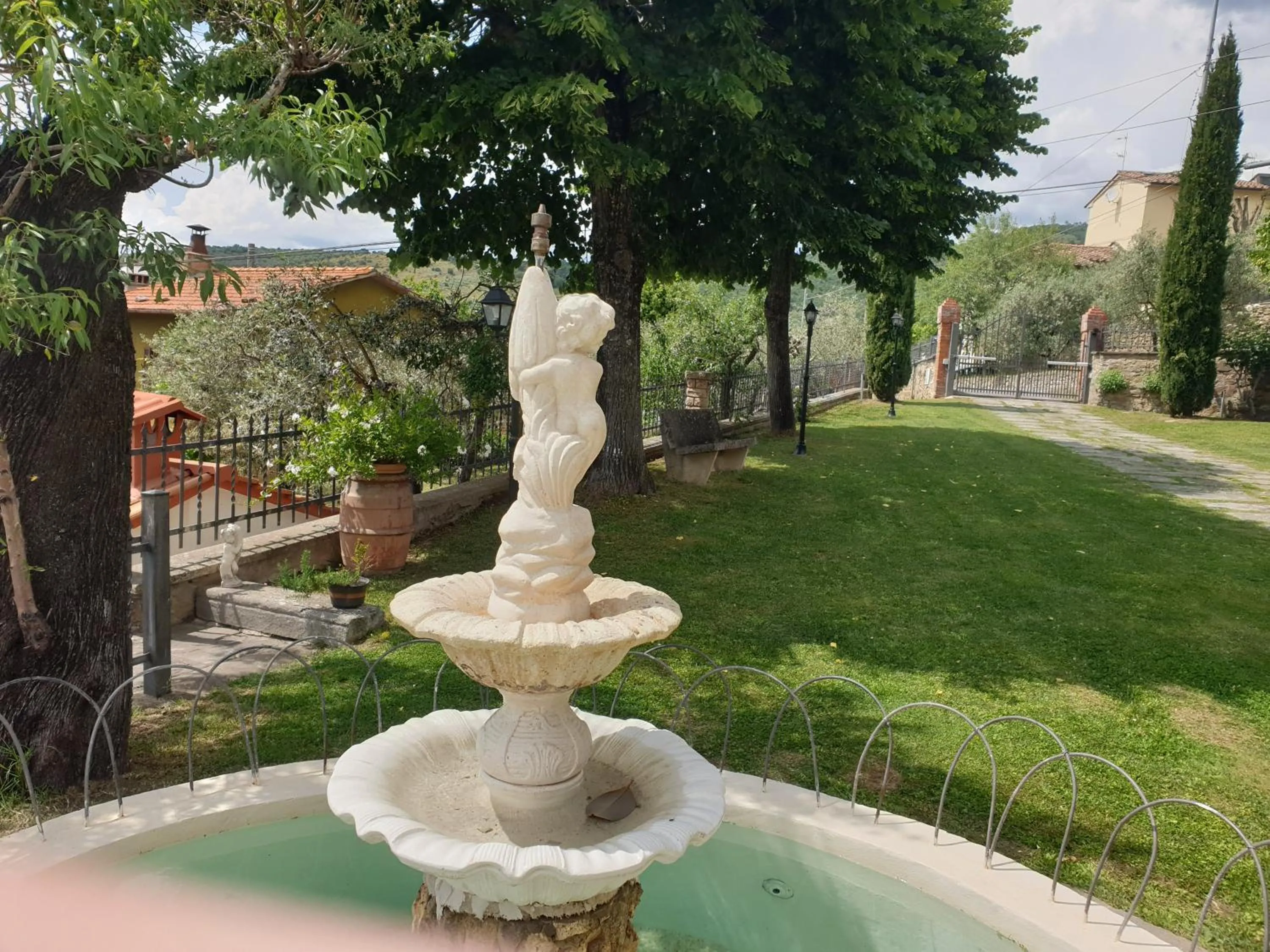 Garden in B&B Il Mandorlo