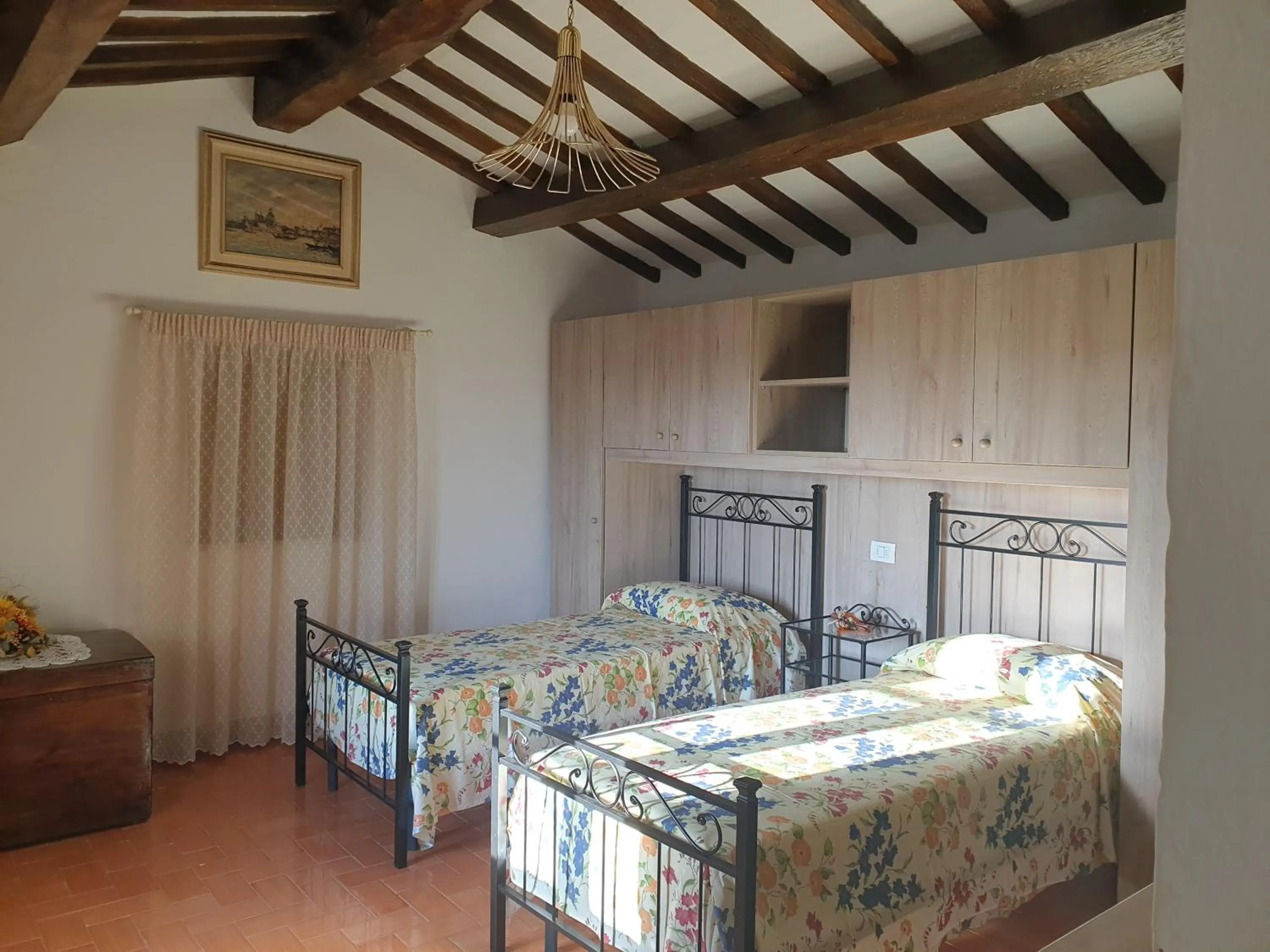 Photo of the whole room, Bed in B&B Il Mandorlo