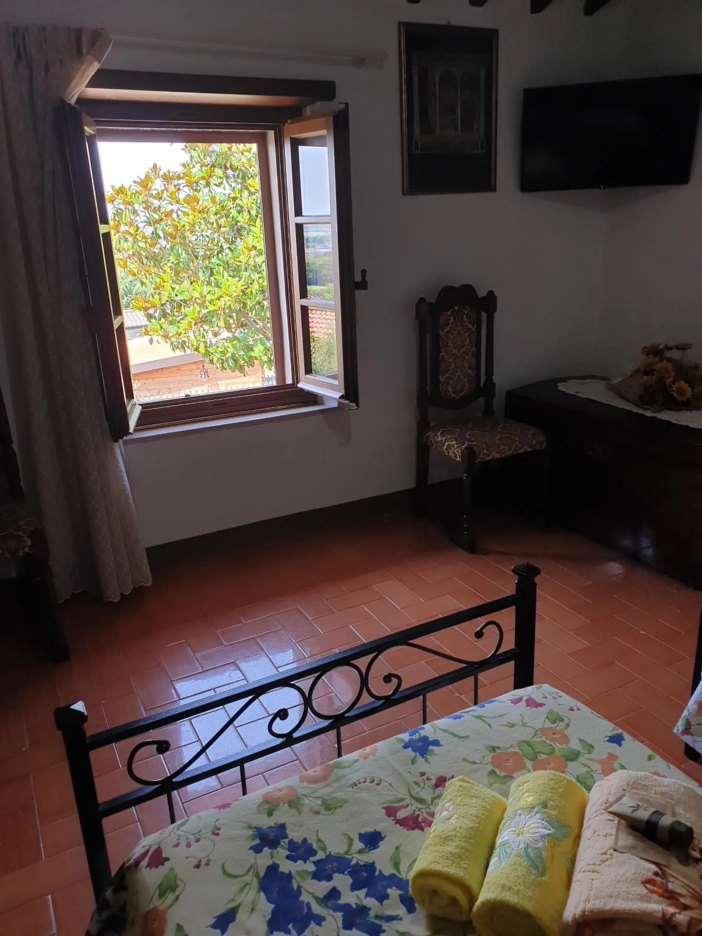 Bedroom, Bed in B&B Il Mandorlo
