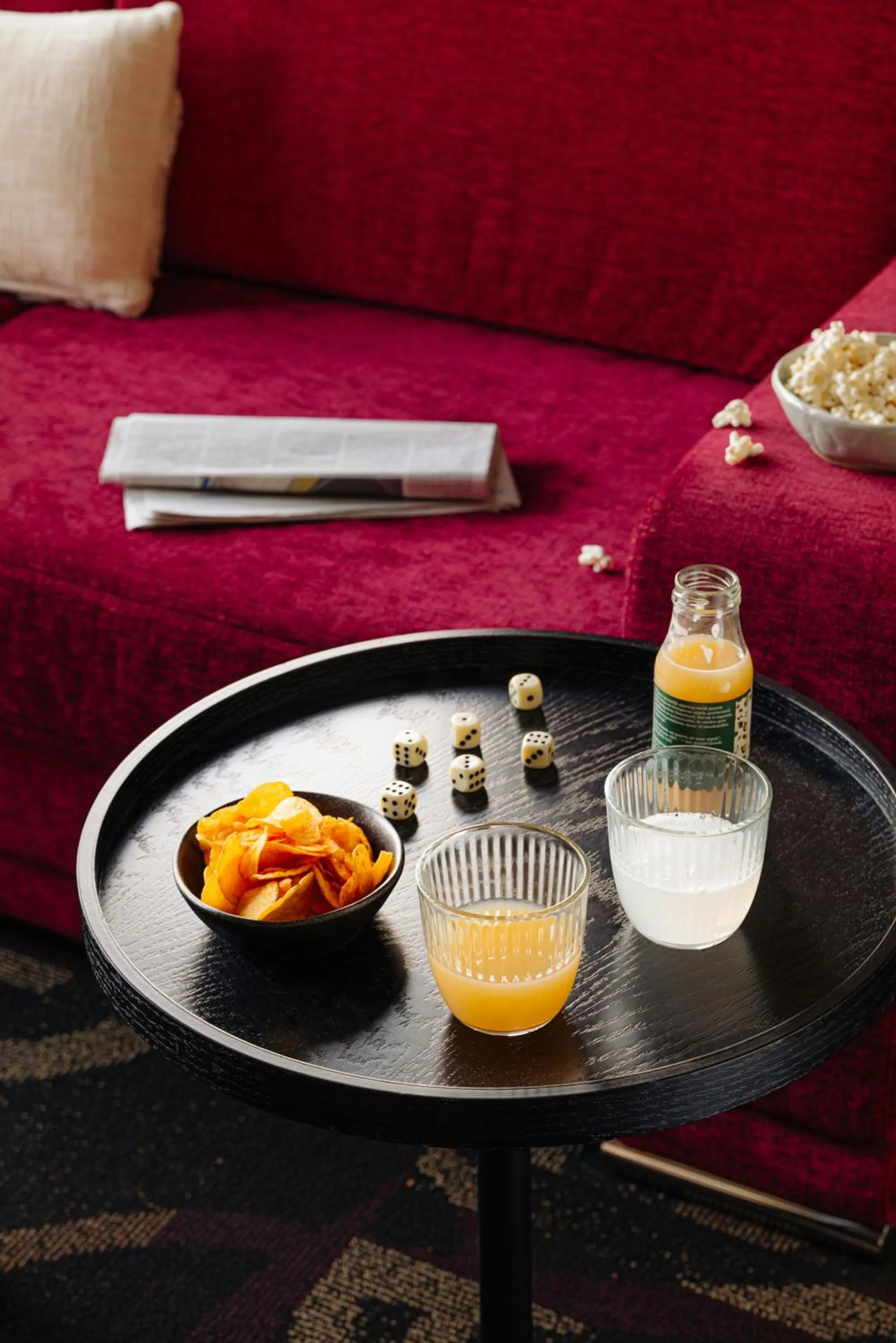 Photo of the whole room in Leonardo Hotel Den Haag Babylon