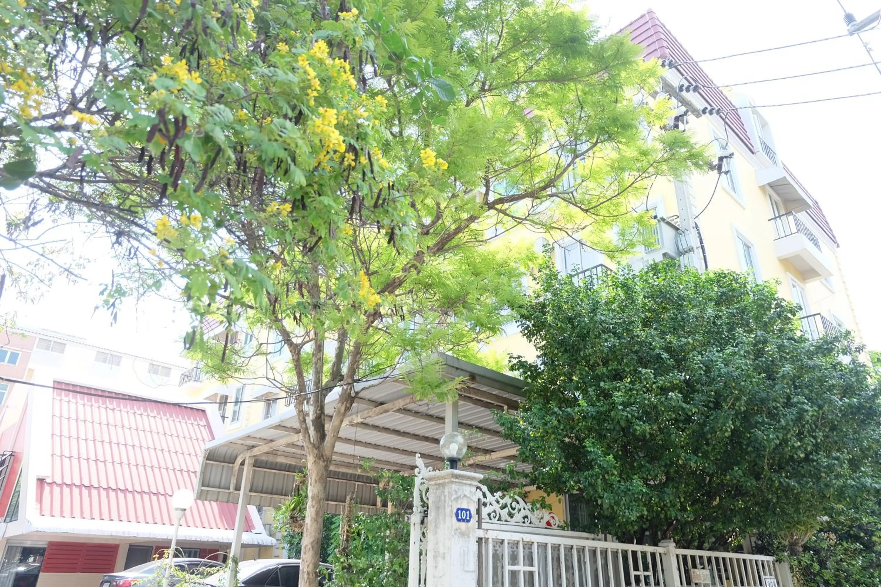 Property building in OYO 75429 '101 place navanakorm'