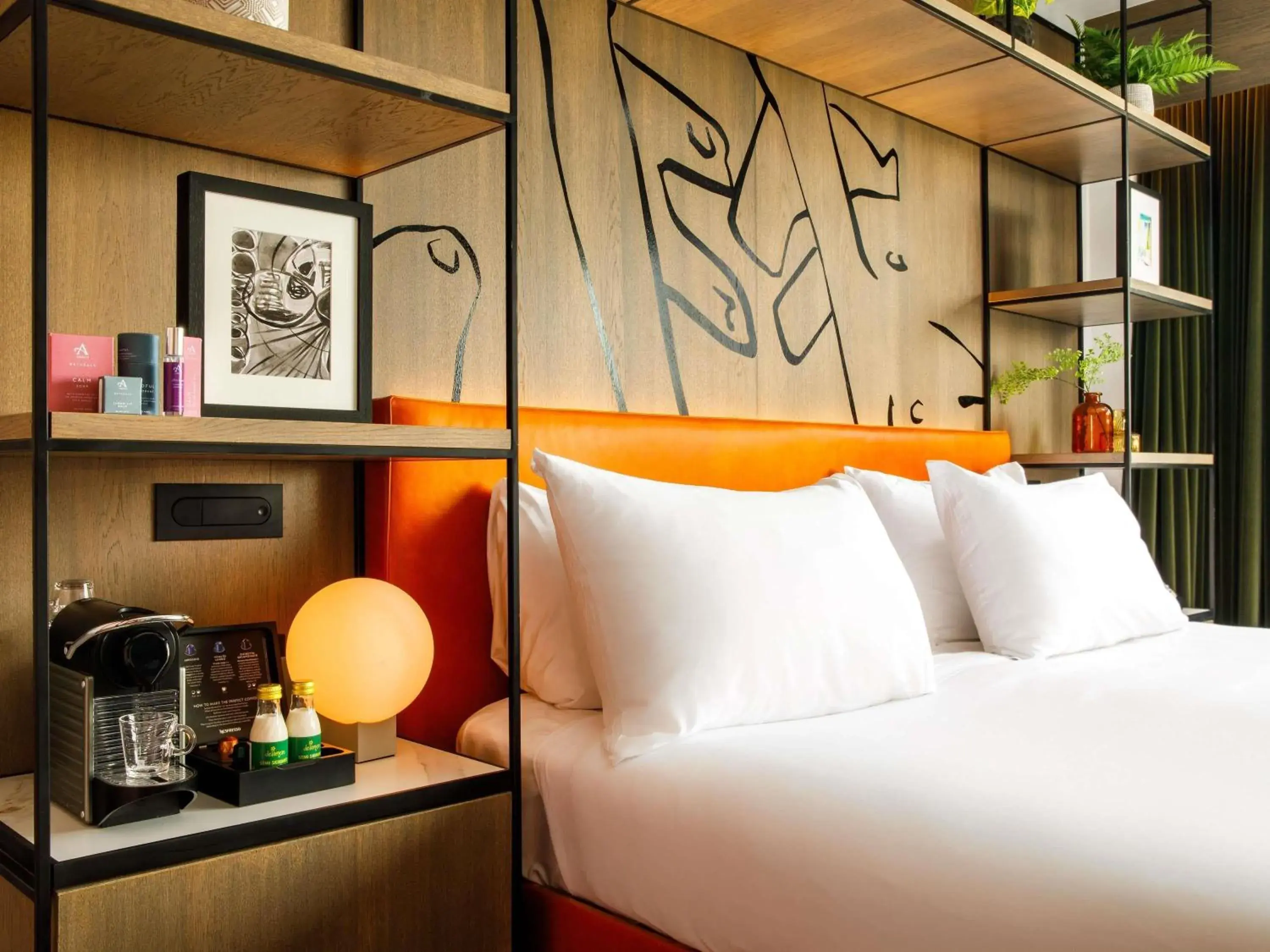 Bedroom, Bed in ibis Styles Edinburgh St Andrew Square Bedroom, Bed in ibis Styles Edinburgh St Andrew Square