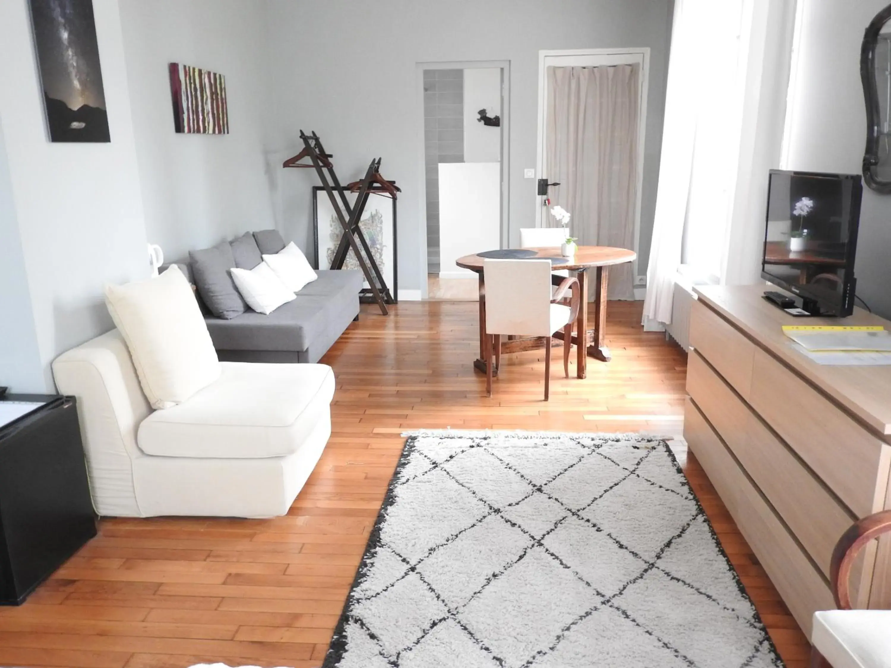 Double Room with Private Bathroom - single occupancy in Chambre d'hôte La Bacotterie Double Room with Private Bathroom - single occupancy in Chambre d'hôte La Bacotterie