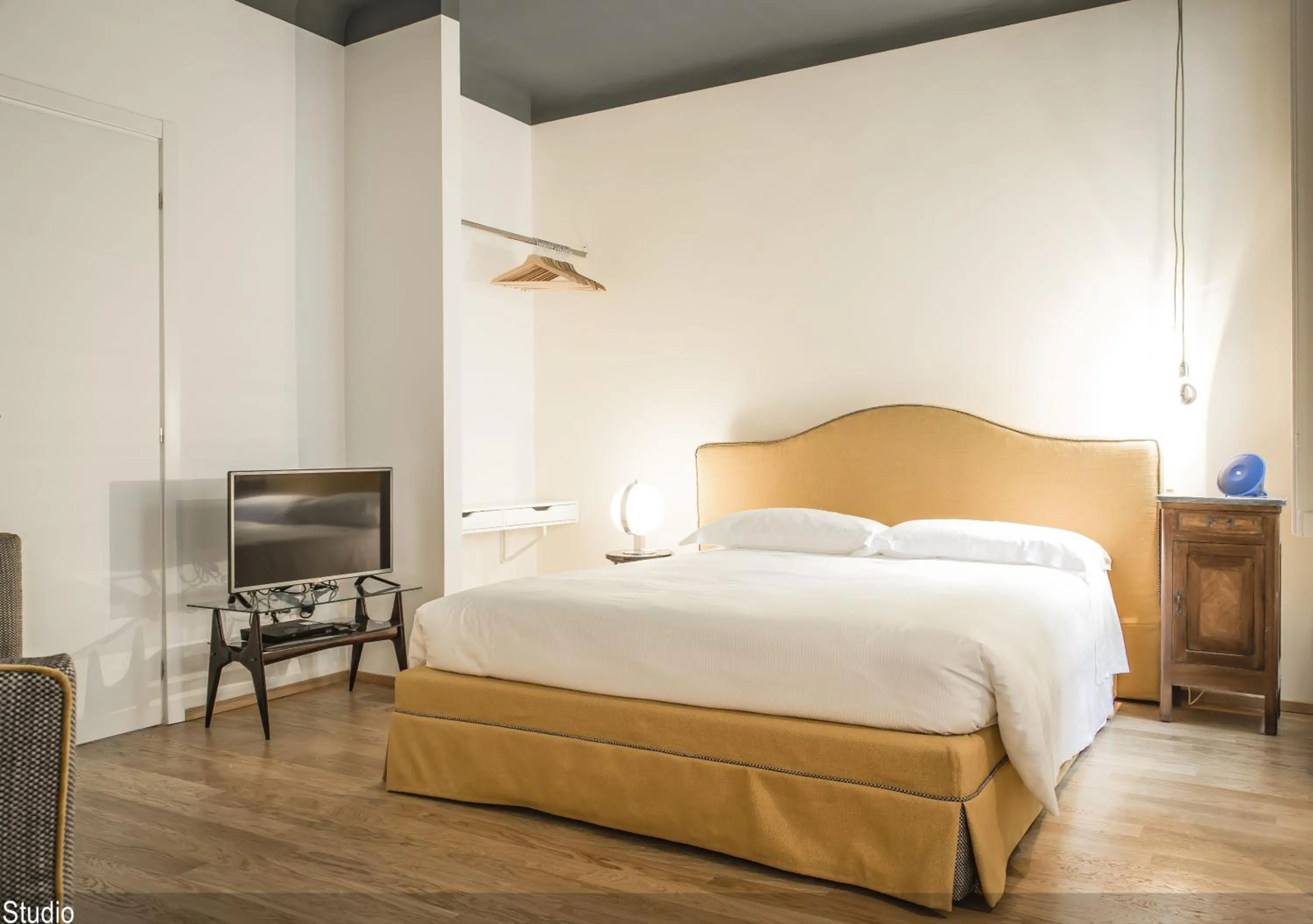 Bed in Brera Apartments in Porta Romana