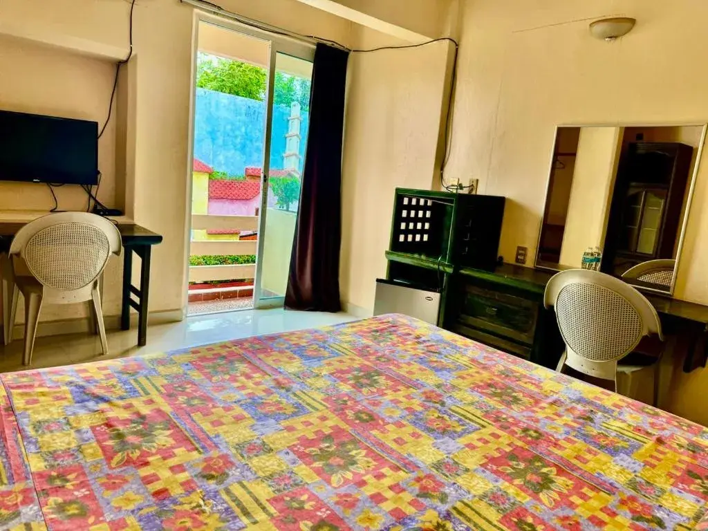 Deluxe Double Room in Hotel Zihuatanejo Centro Deluxe Double Room in Hotel Zihuatanejo Centro