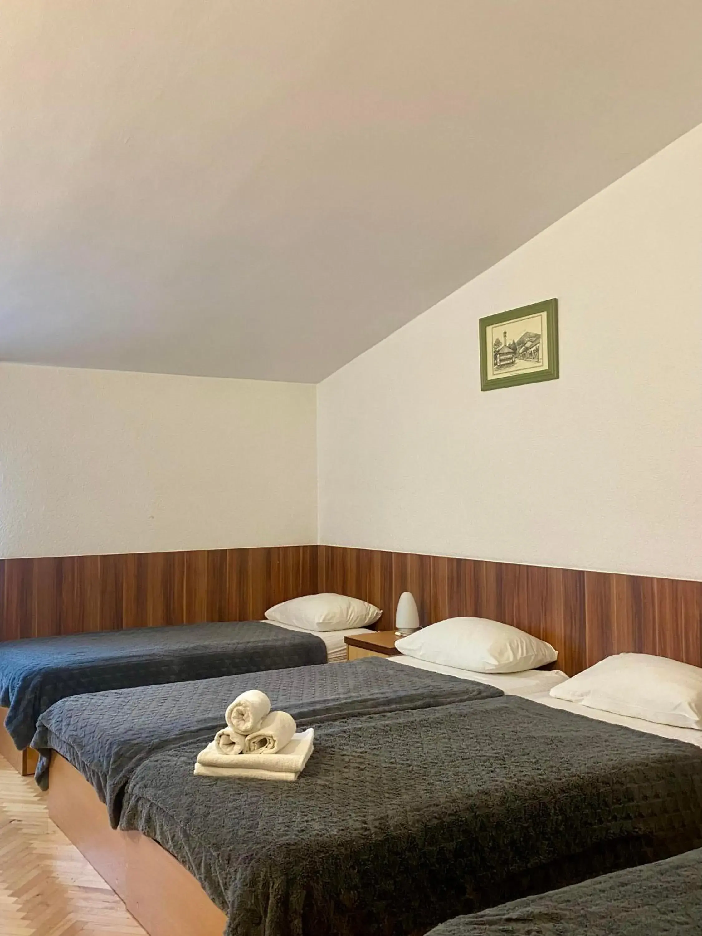 Quadruple Room in Hotel Piramida Sunca Quadruple Room in Hotel Piramida Sunca