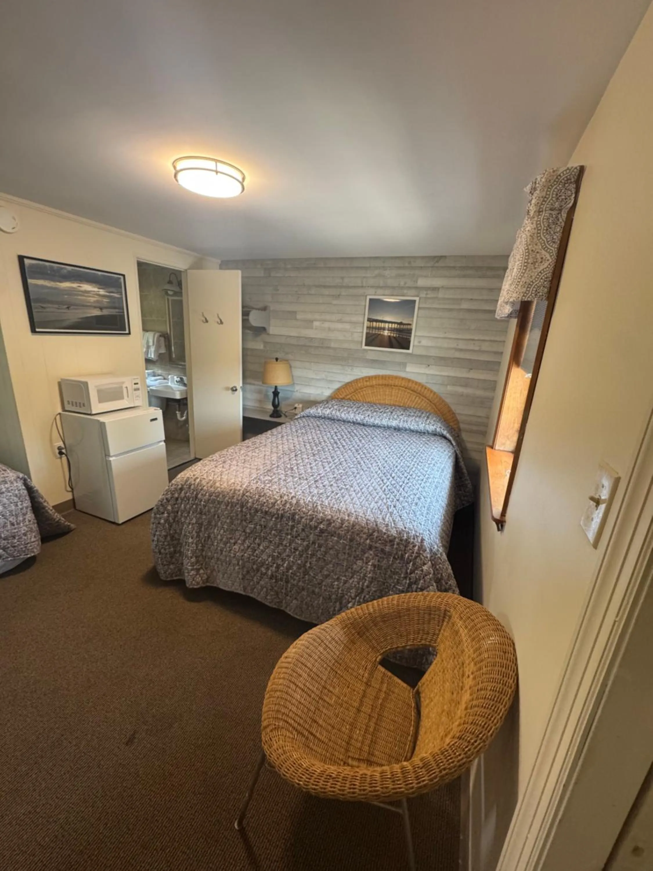 Bed in Boulevard Motel