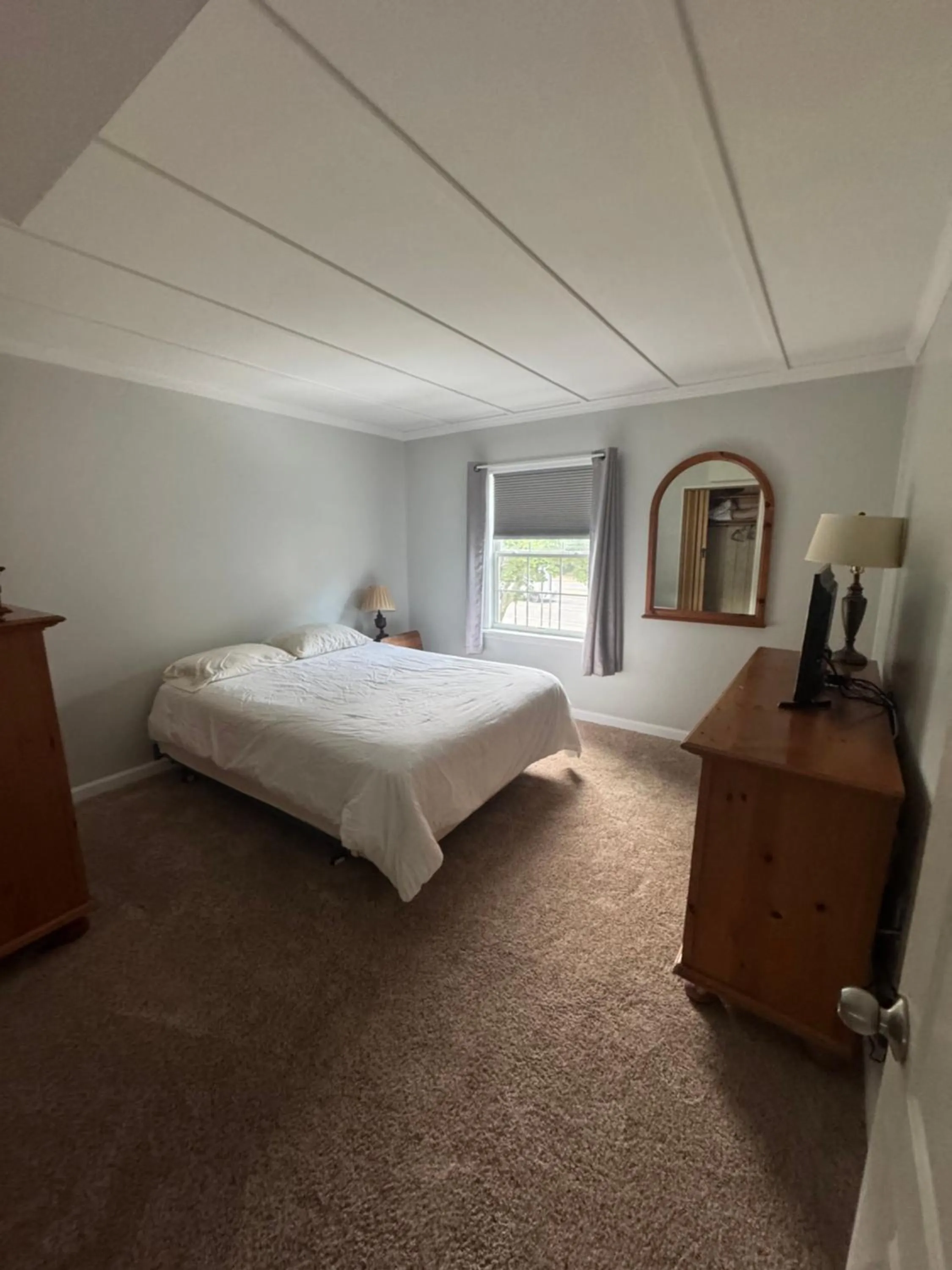 Bed in Boulevard Motel