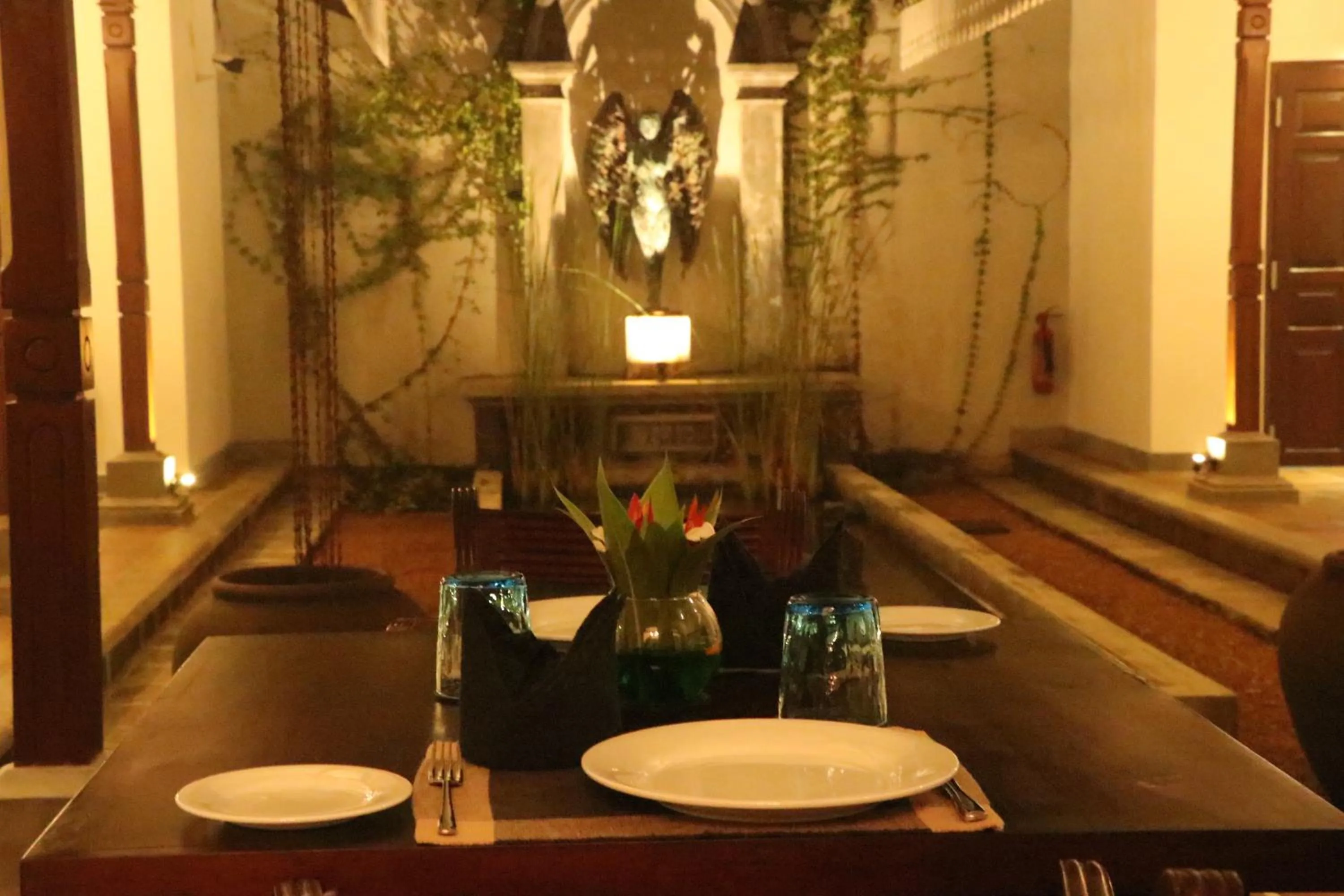 Restaurant/places to eat in Ceylo Villas