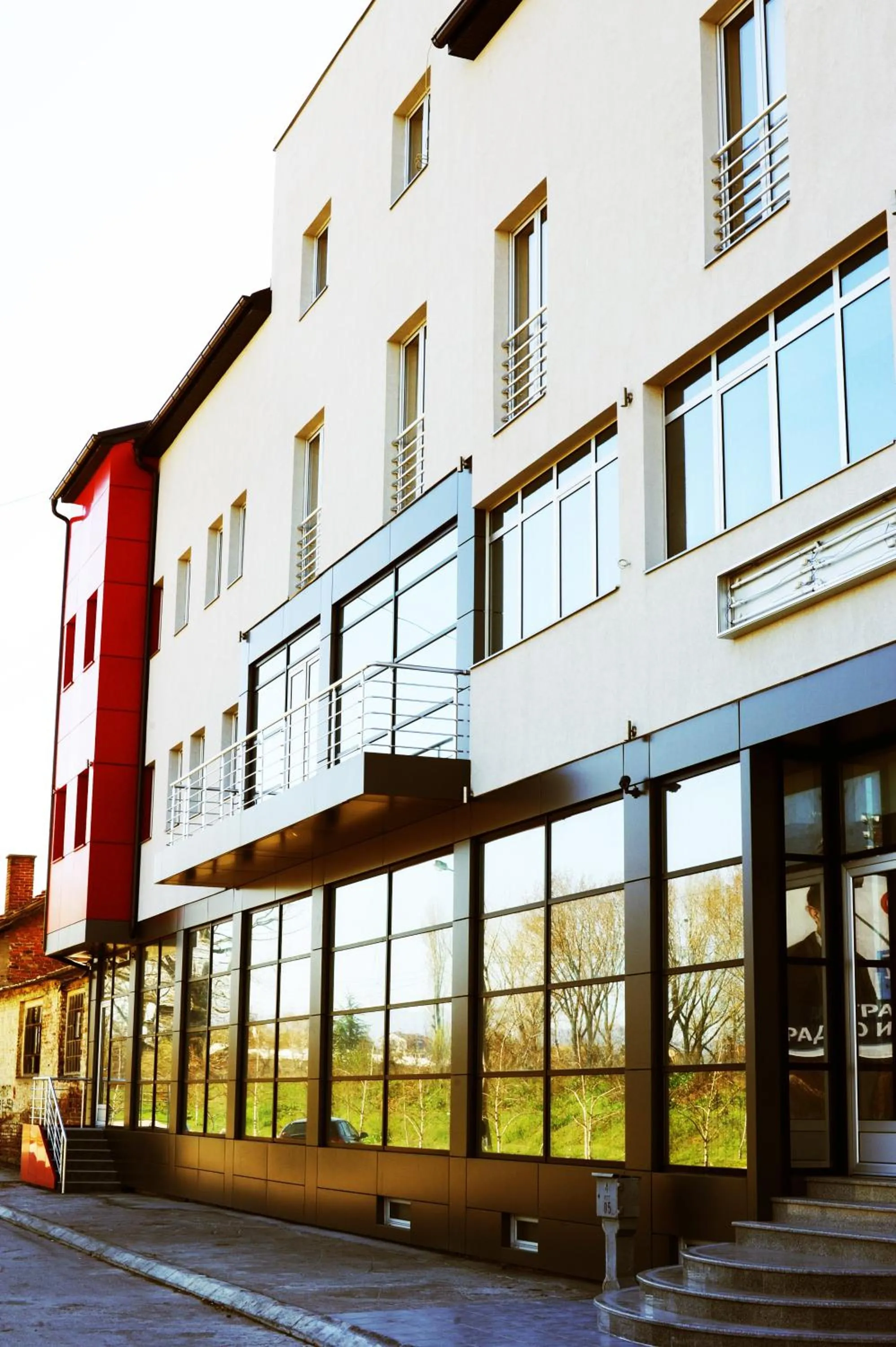 Facade/entrance in Garni Hotel Crystal Ice