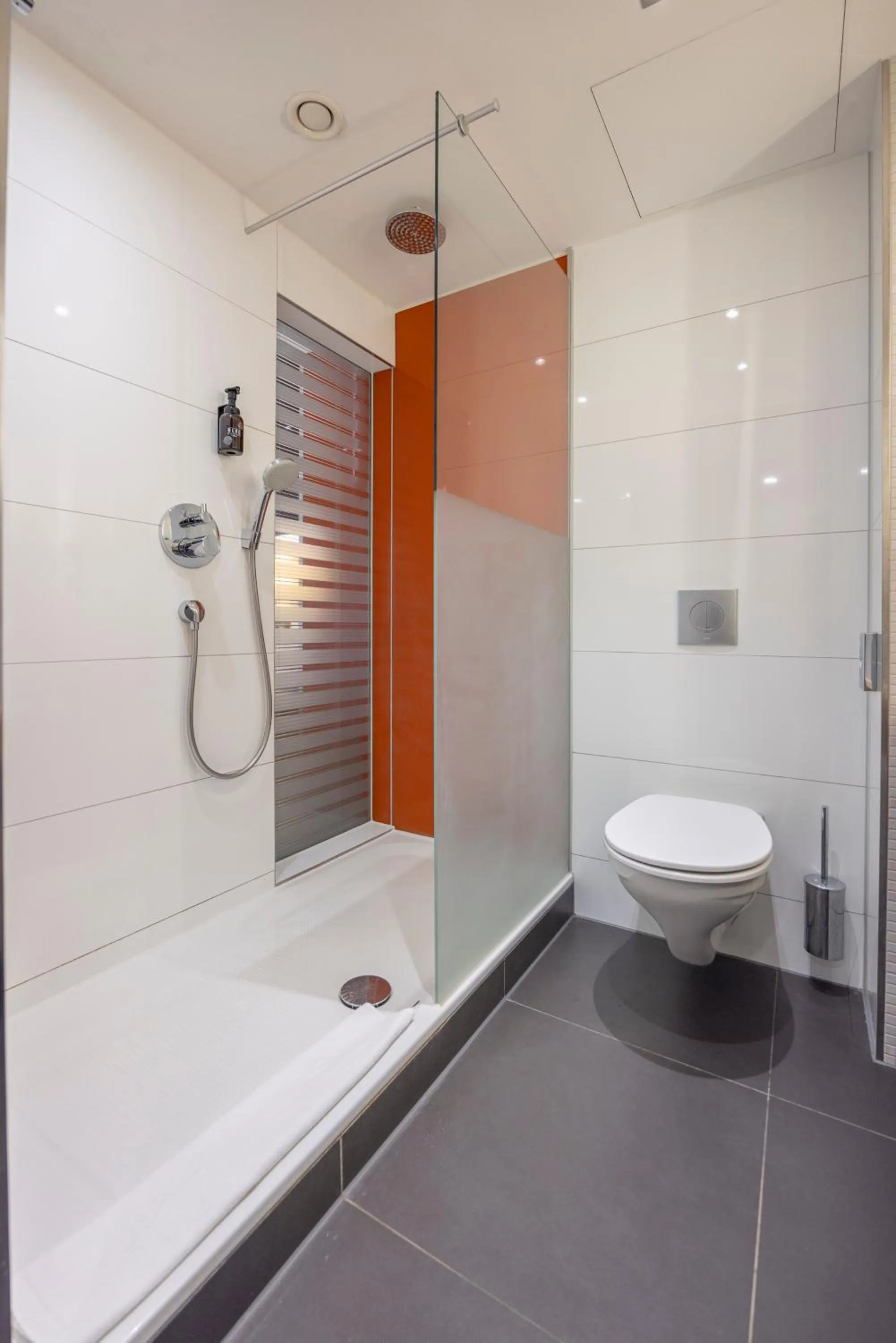 Shower in Fletcher Hotel-Restaurant Nieuwegein-Utrecht