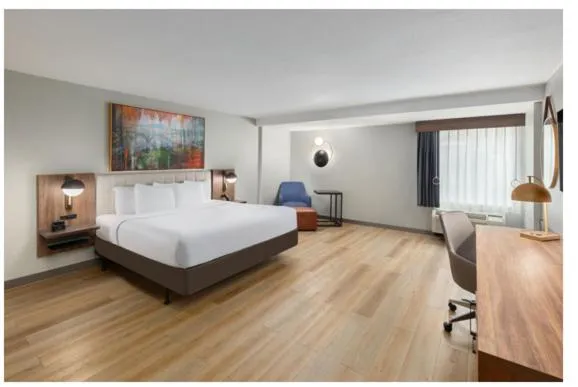 Bed in La Quinta by Wyndham Knoxville Central Papermill