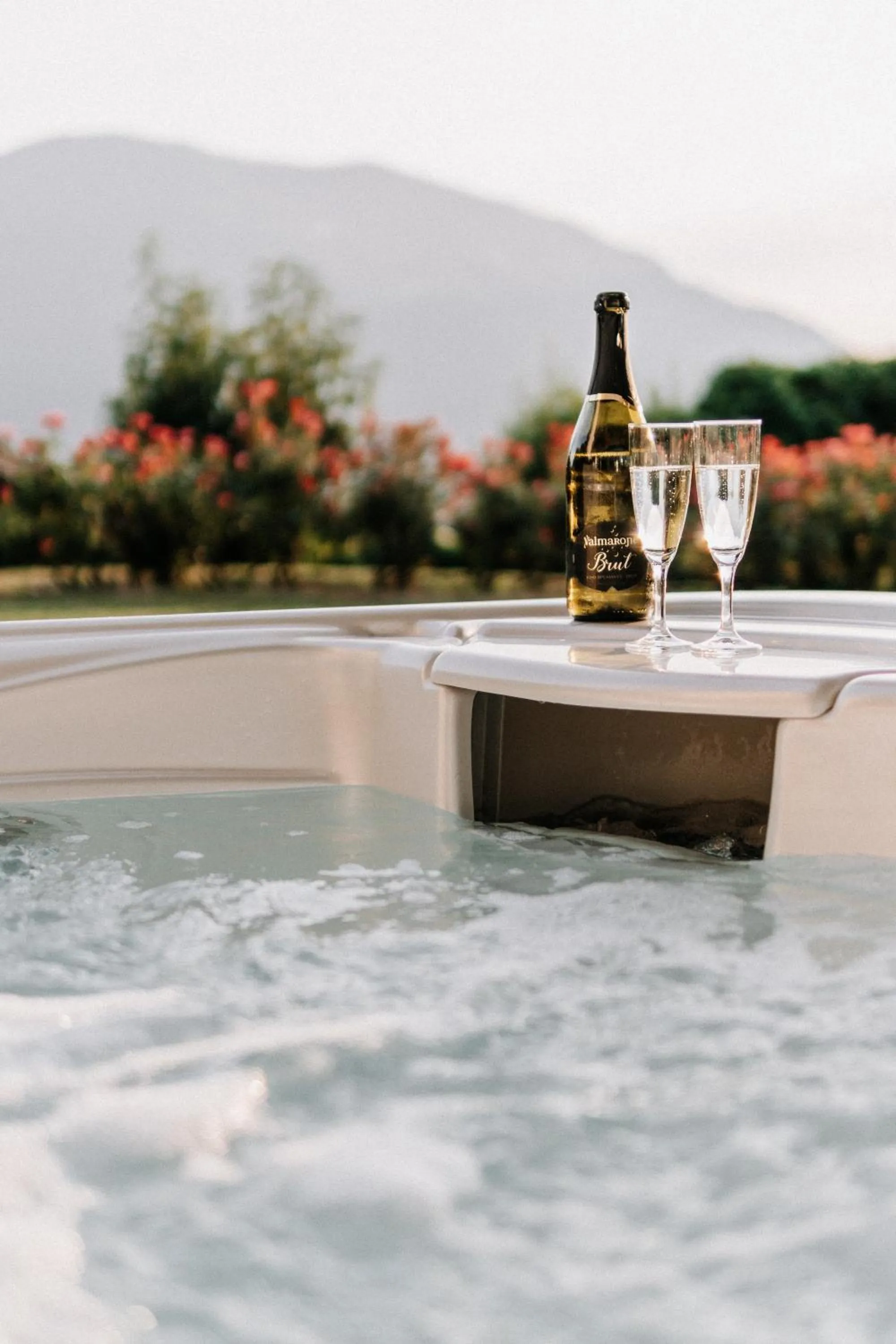 Hot Tub in Hotel Garni Katnau