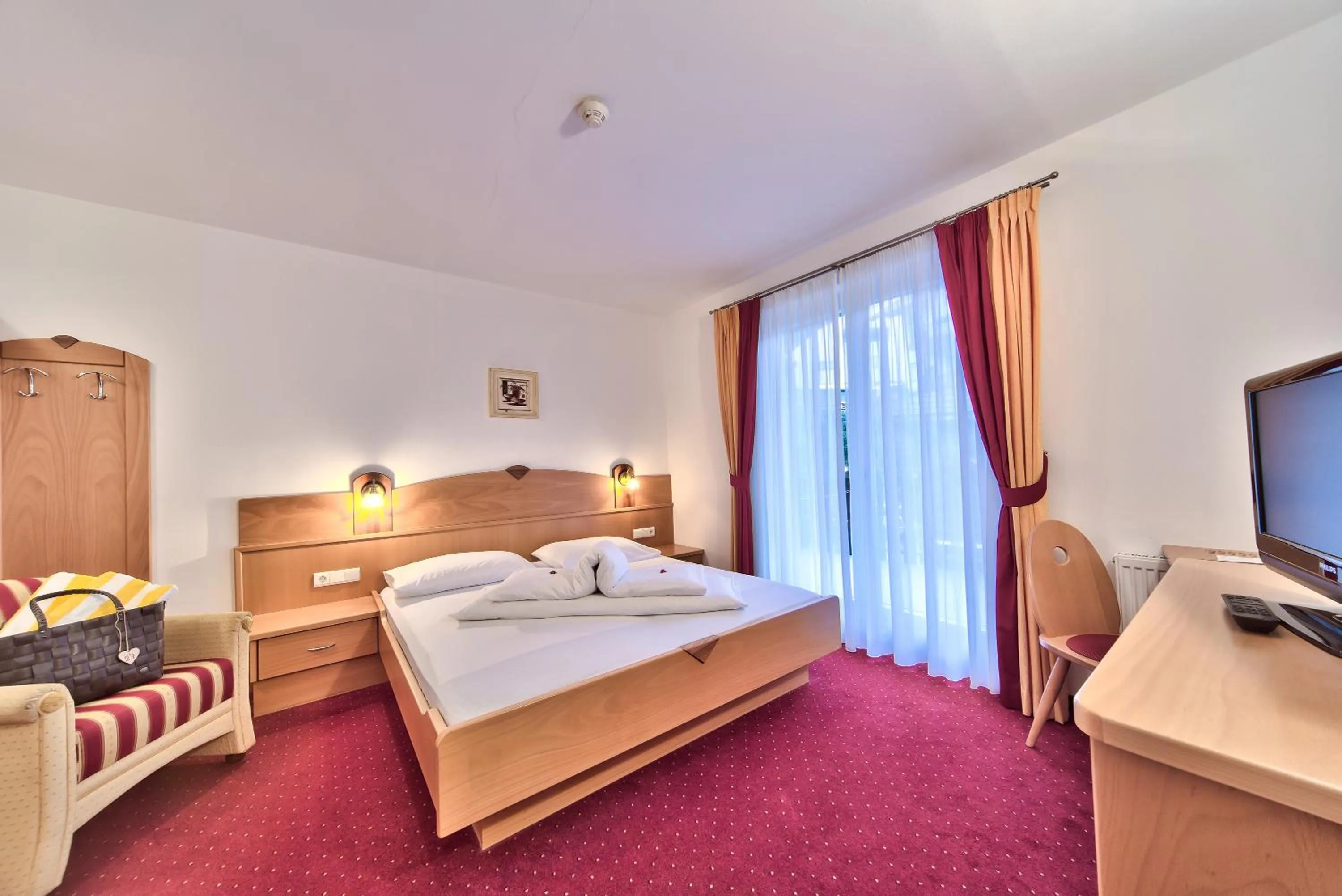 Bed in Hotel Garni Katnau