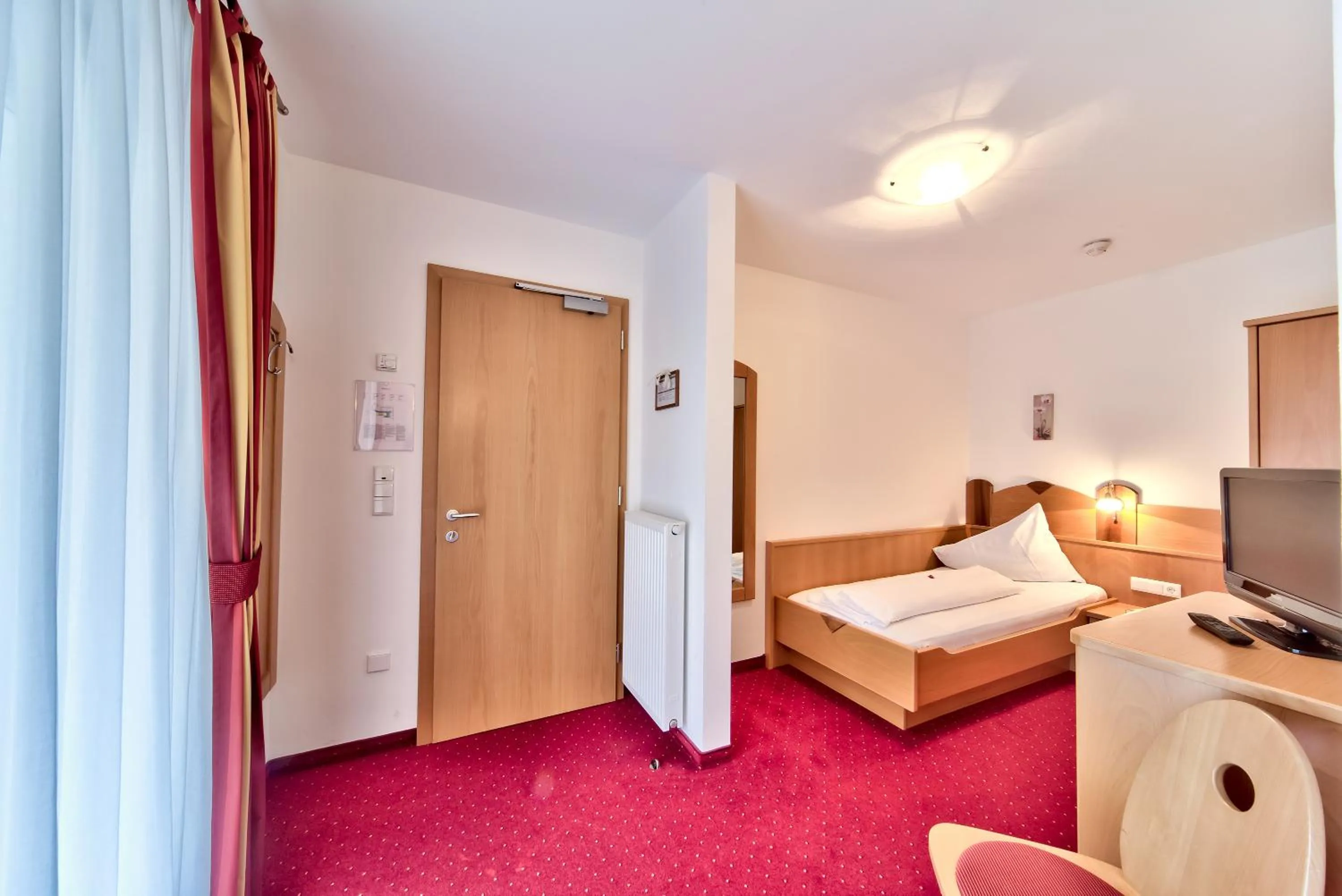 Bed in Hotel Garni Katnau