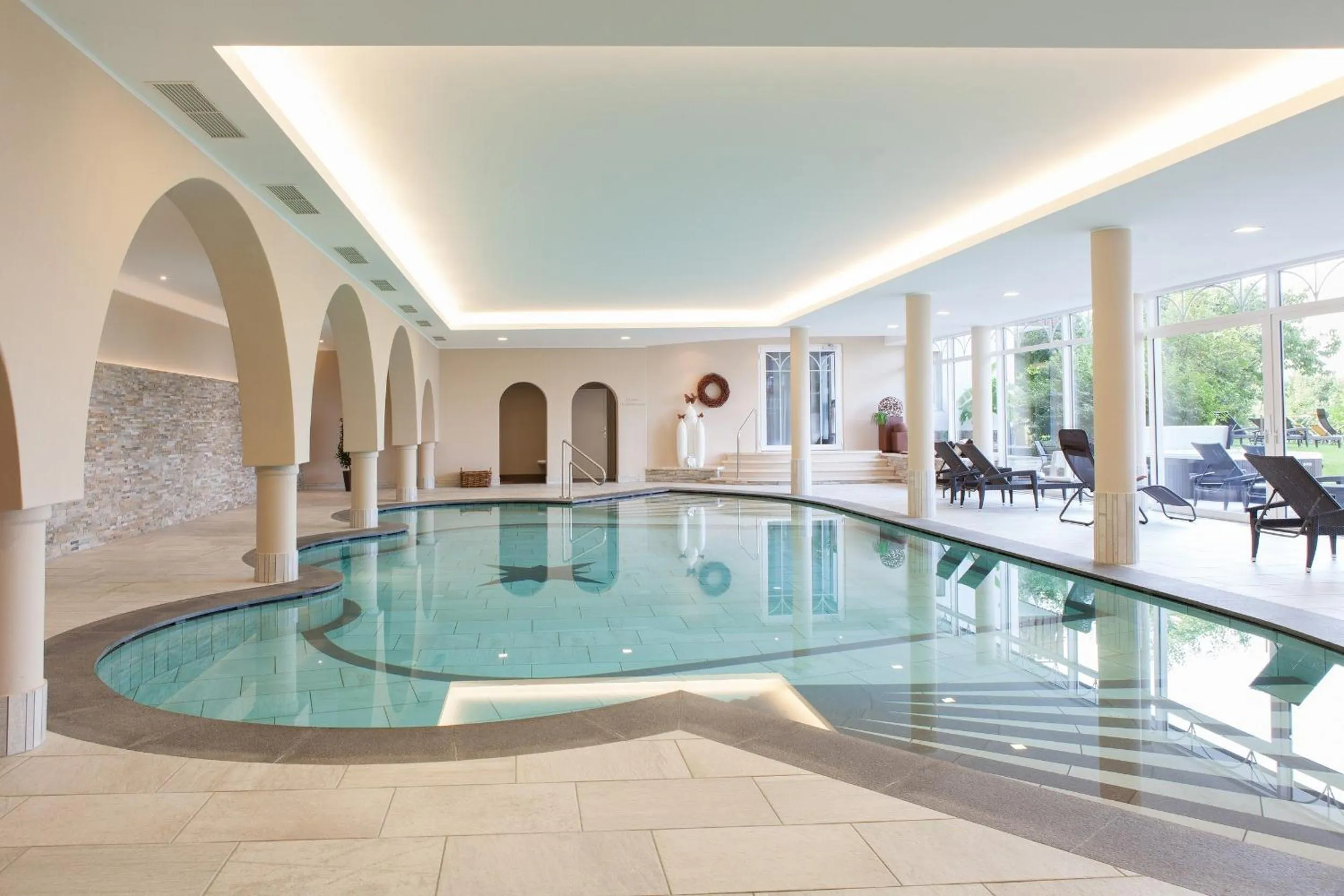 Swimming pool in Hotel Garni Katnau