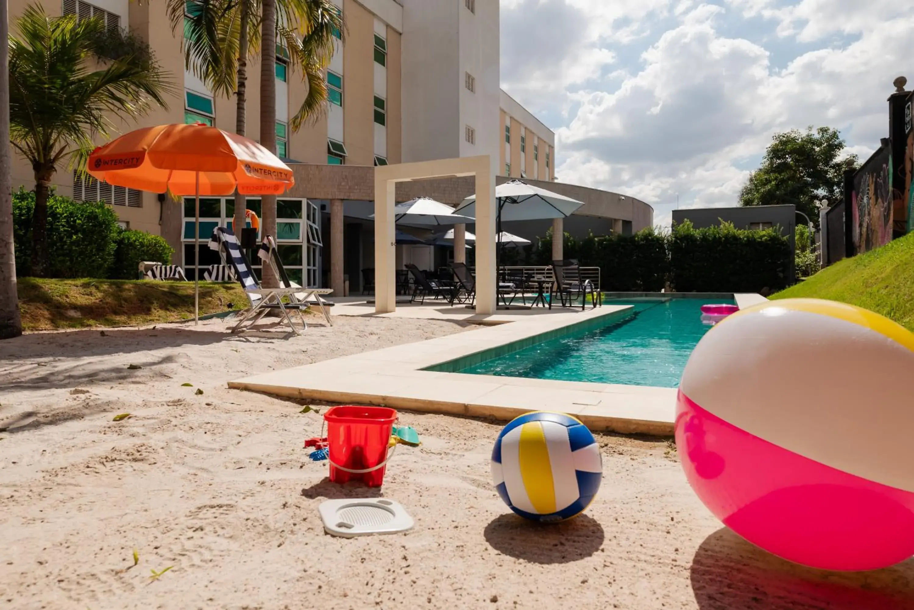 Swimming pool in Intercity Vinhedo Swimming pool in Intercity Vinhedo