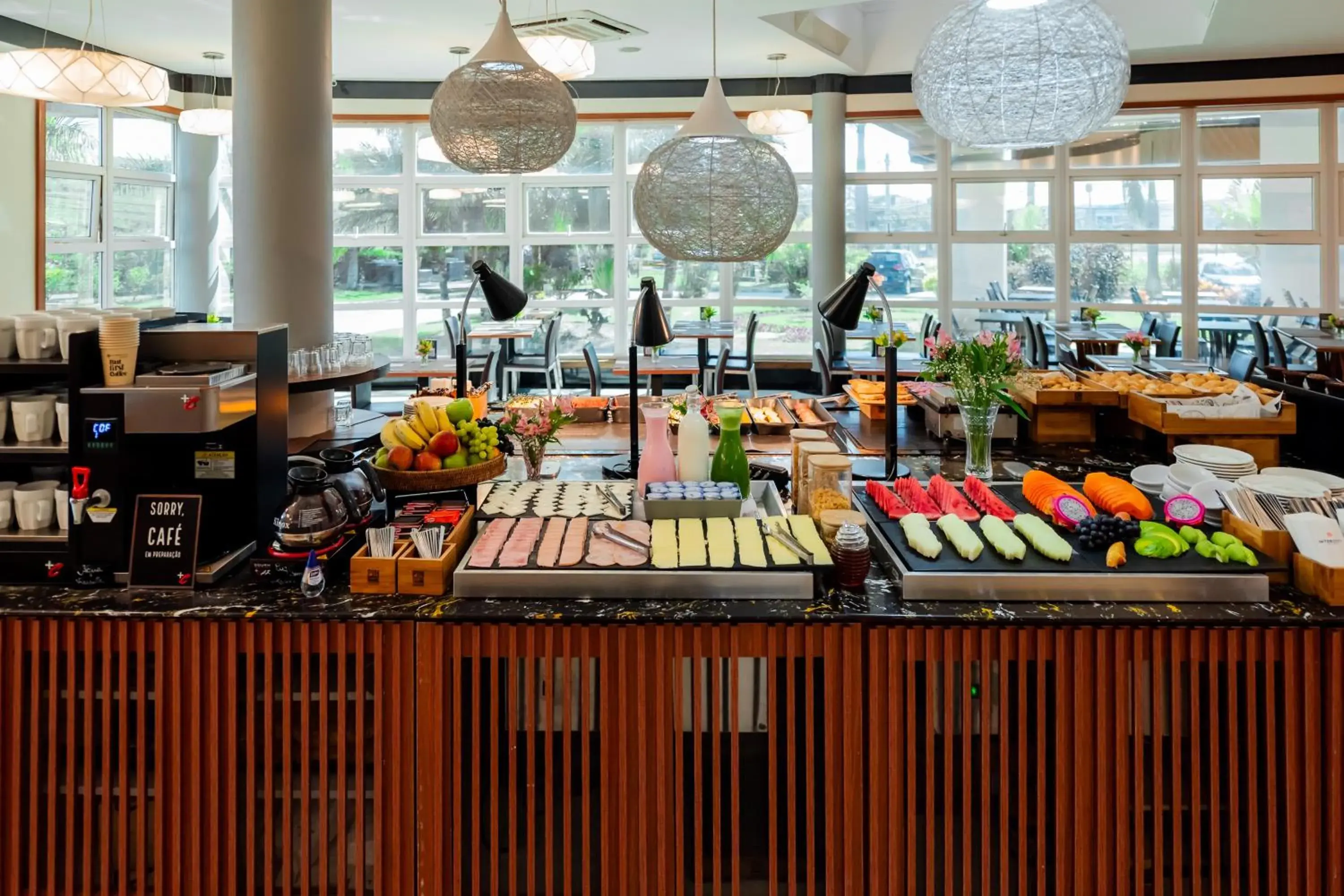 Lounge or bar in Intercity Vinhedo Lounge or bar in Intercity Vinhedo