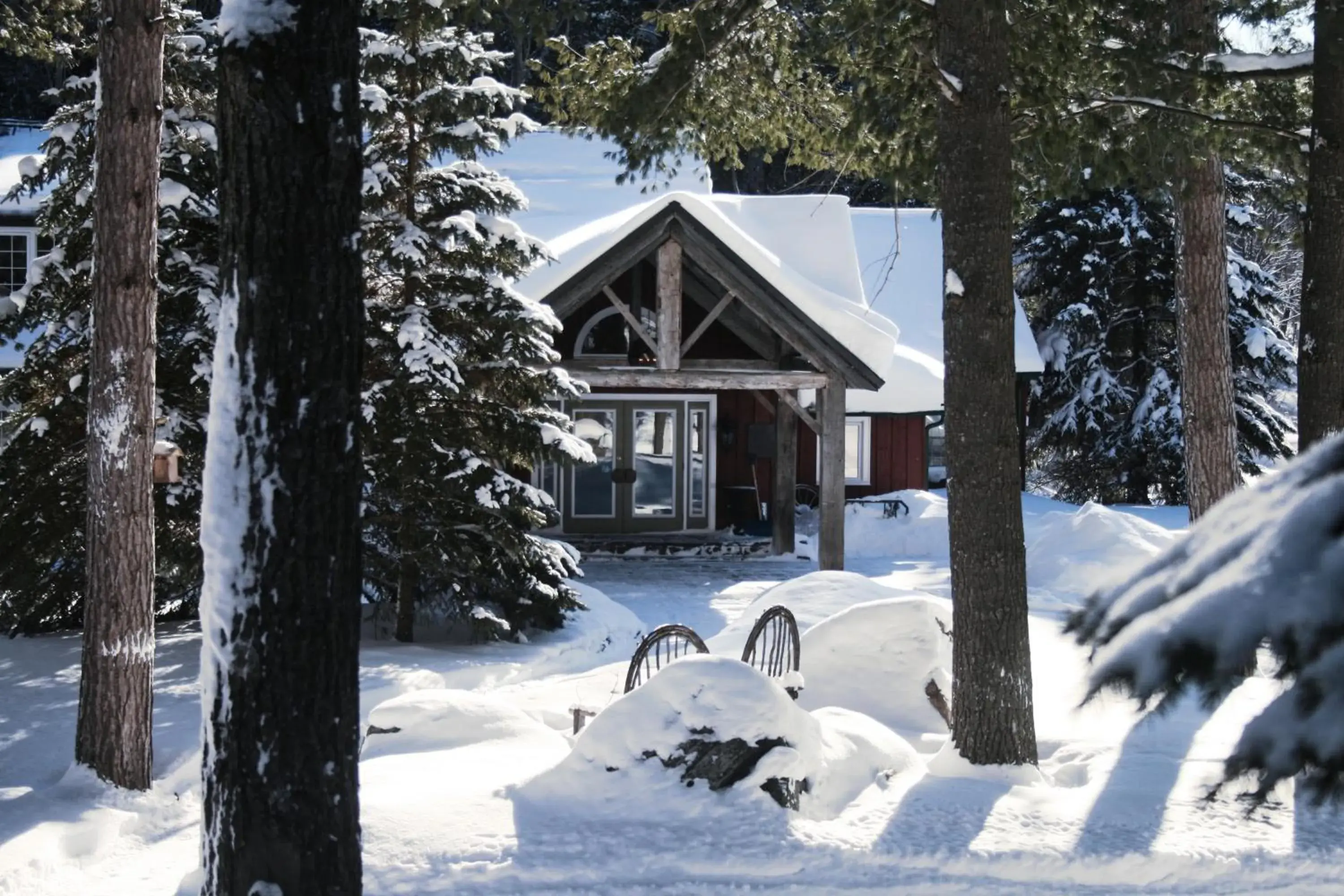 Facade/entrance, Winter in Trillium Resort & Spa