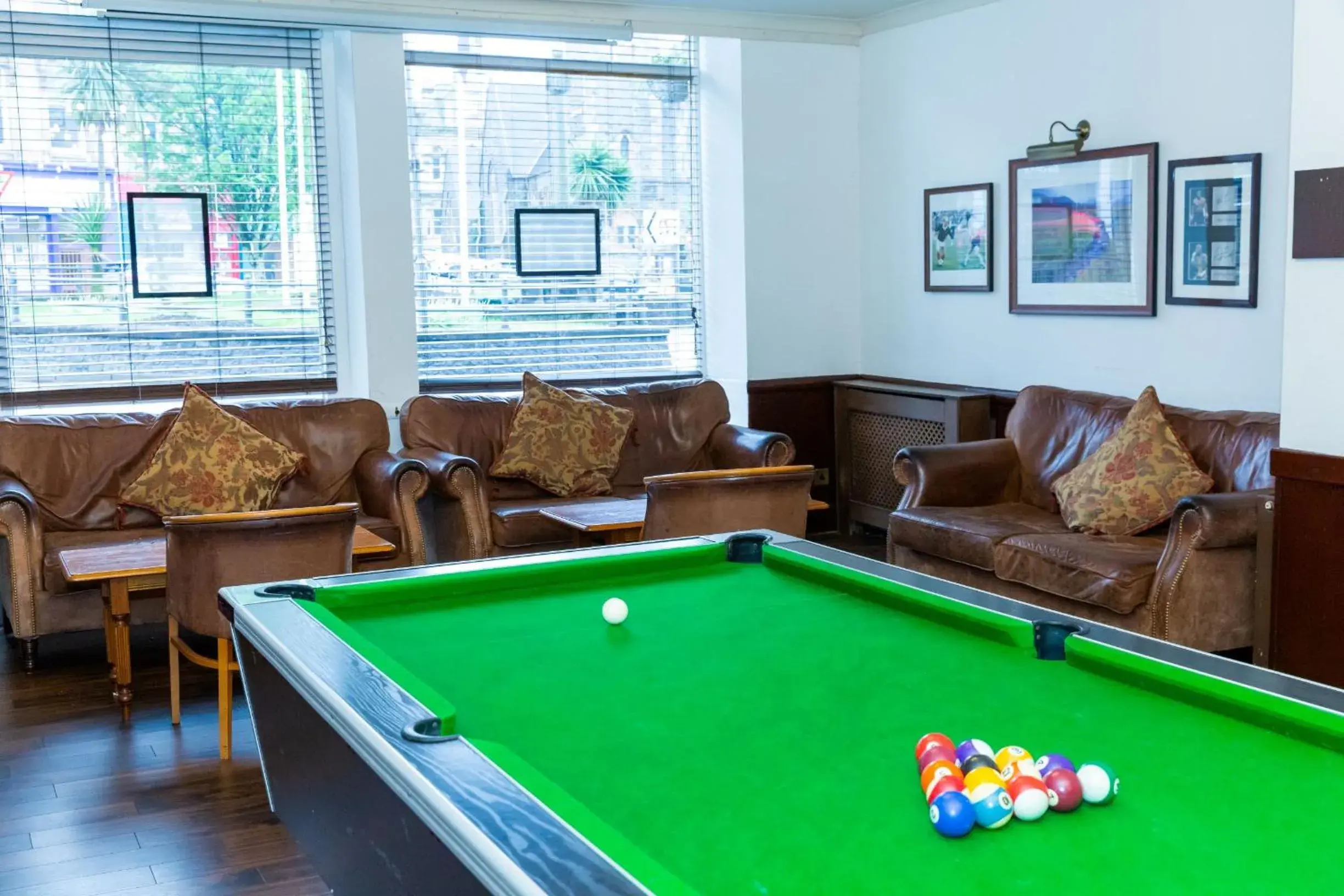 Lounge or bar in The Royal Hotel Lounge or bar in The Royal Hotel
