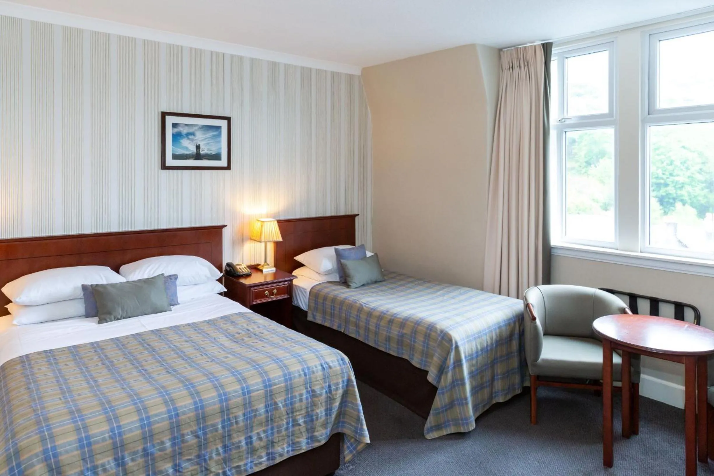 Bedroom, Bed in The Royal Hotel