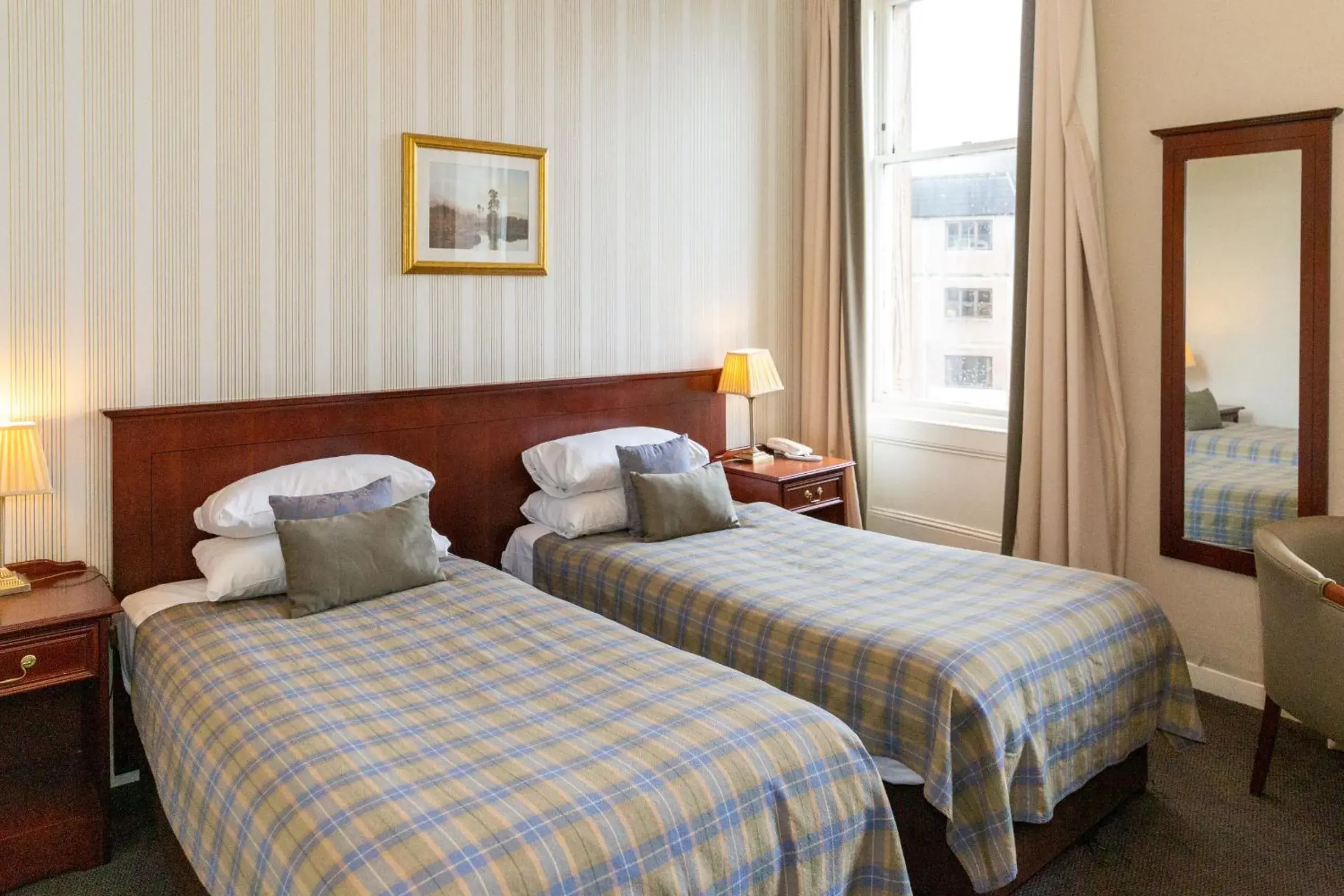 Superior Twin Room in The Royal Hotel Superior Twin Room in The Royal Hotel