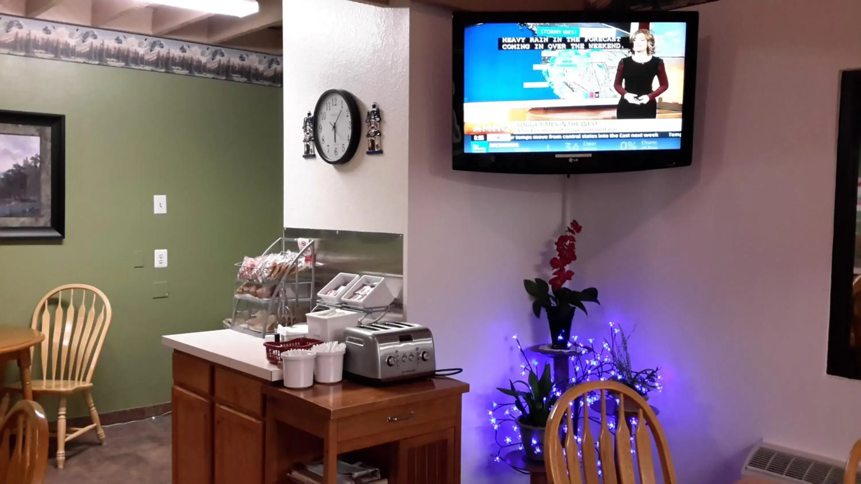 Lobby or reception in Super 8 by Wyndham Cut Bank Lobby or reception in Super 8 by Wyndham Cut Bank