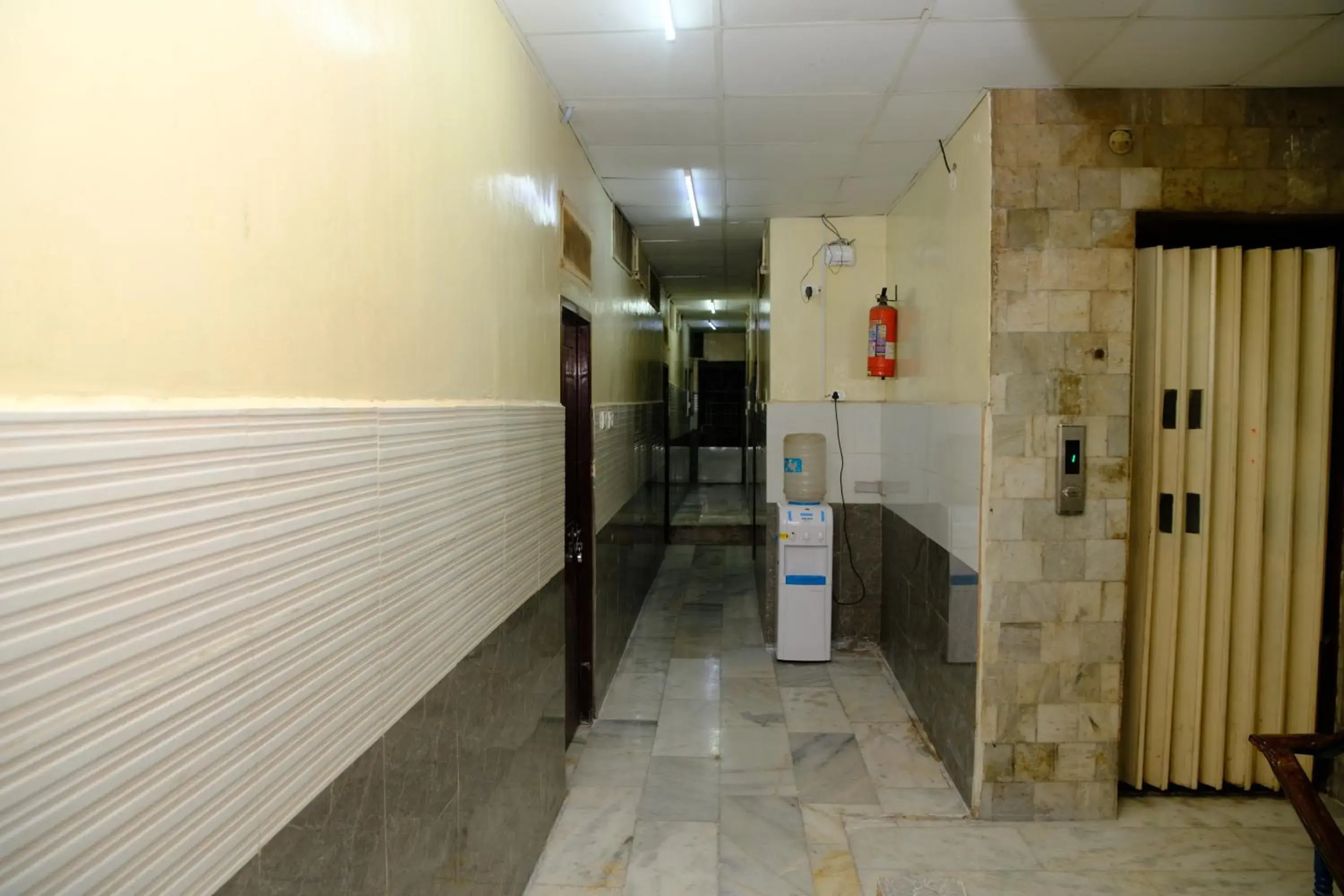 elevator in Aum Karthikeya Residency - Near Chennai Railway Station elevator in Aum Karthikeya Residency - Near Chennai Railway Station