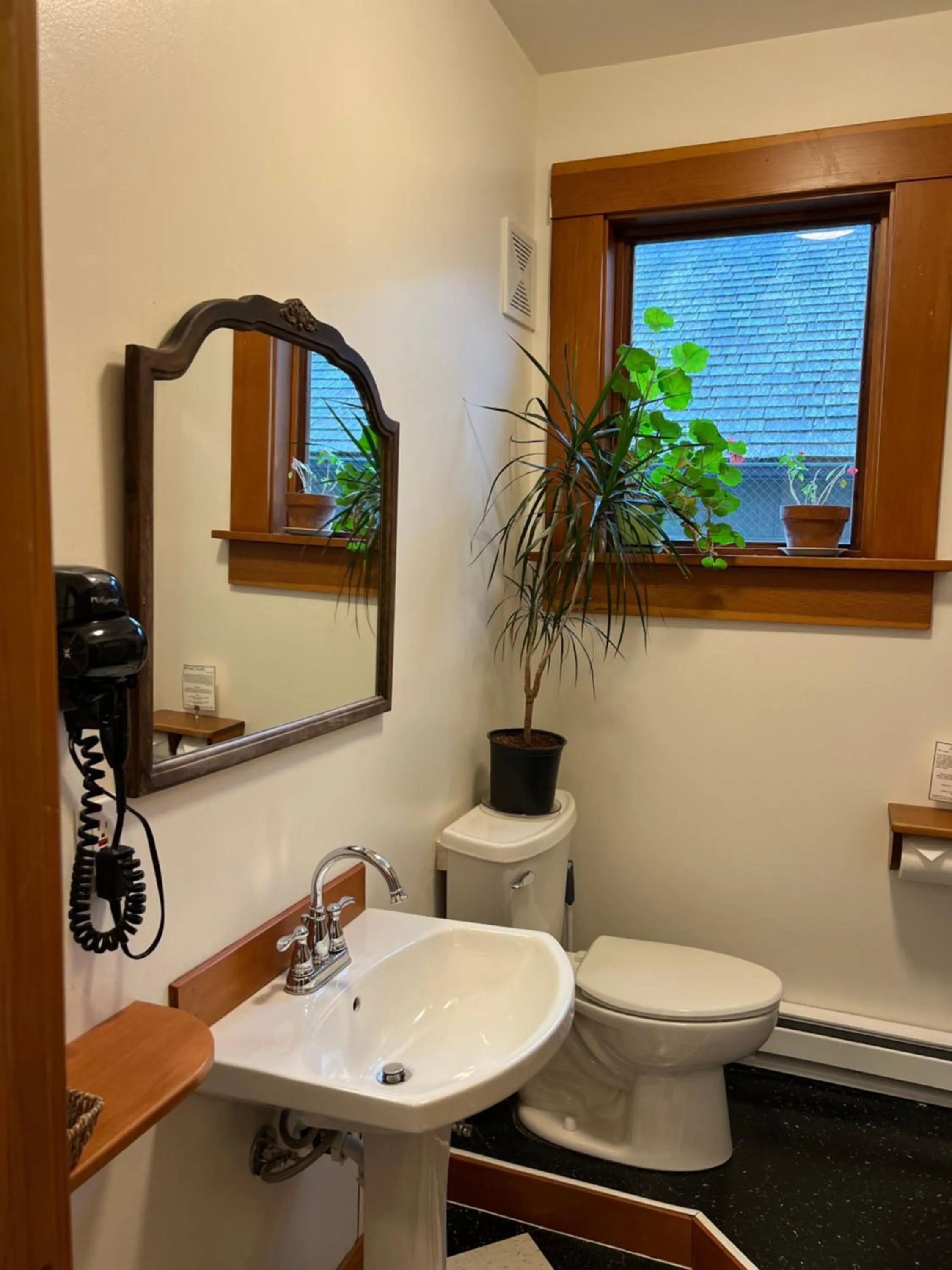 Bathroom in Inn At Creek Street