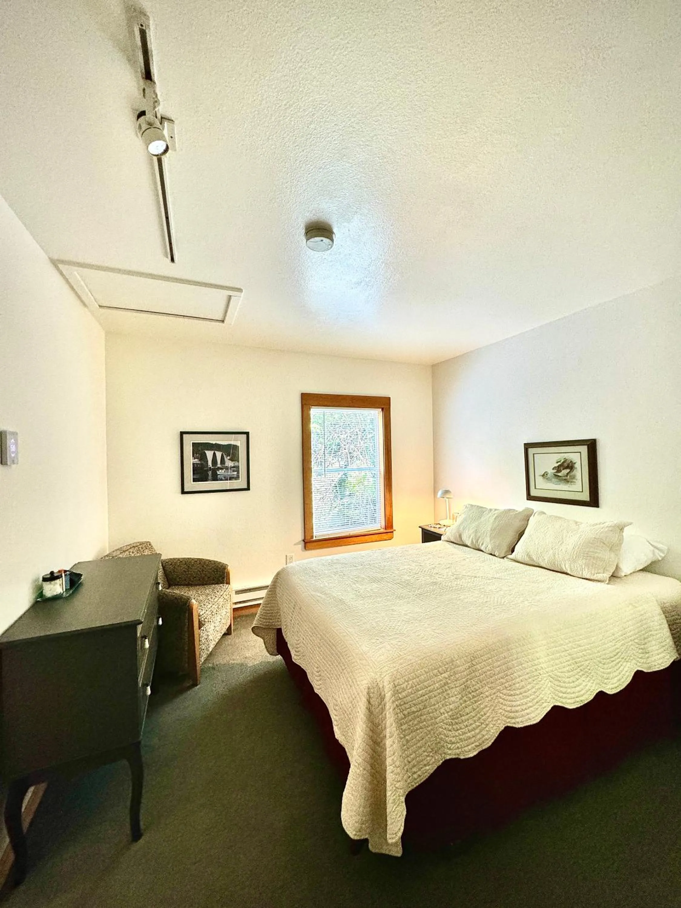 Bed in Inn At Creek Street