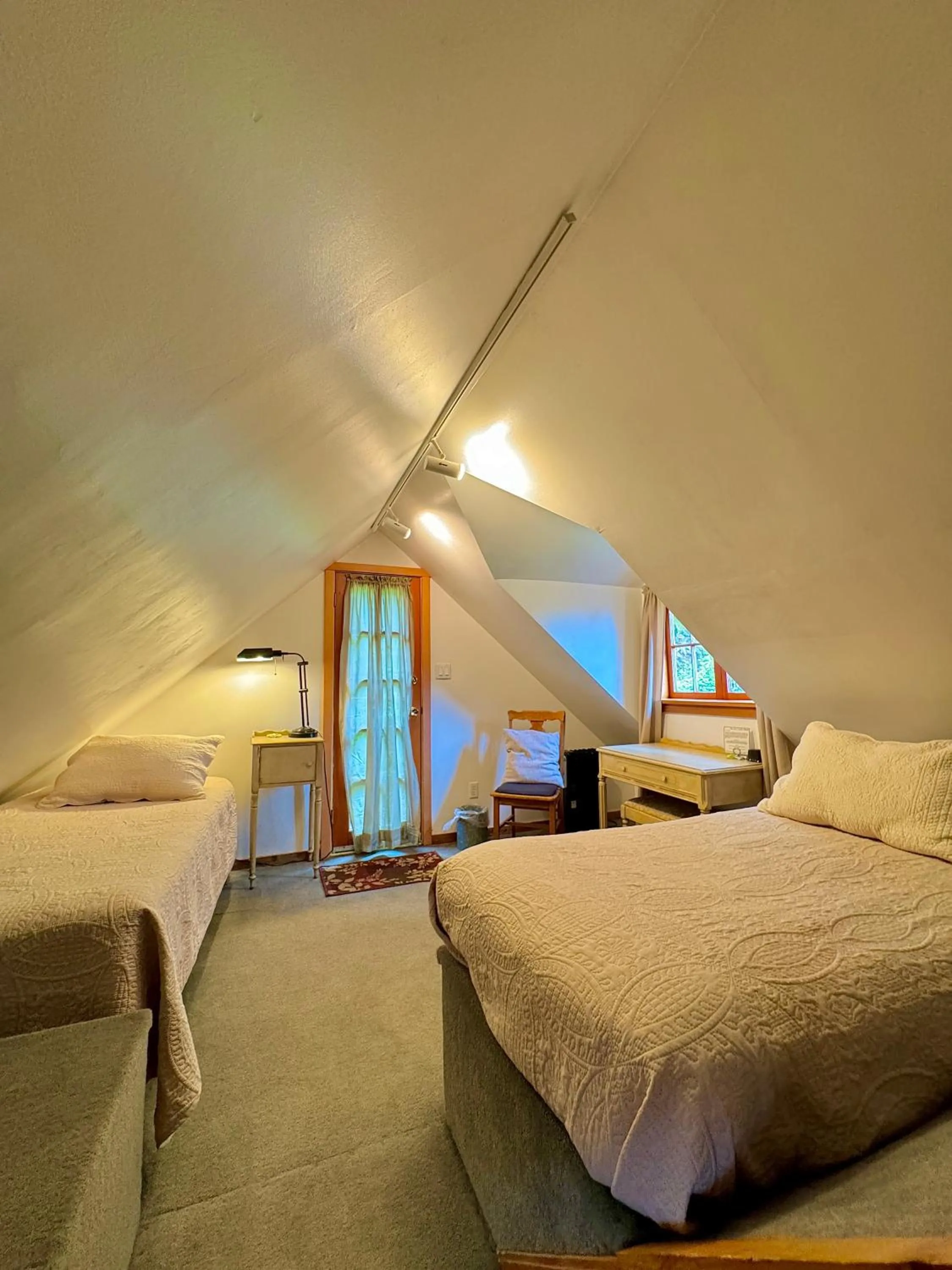 Bed in Inn At Creek Street