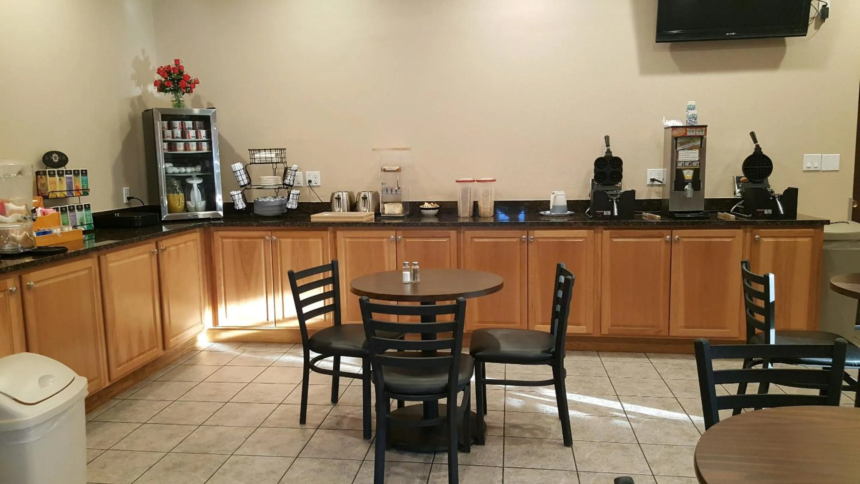 Breakfast in Port Angeles Inn