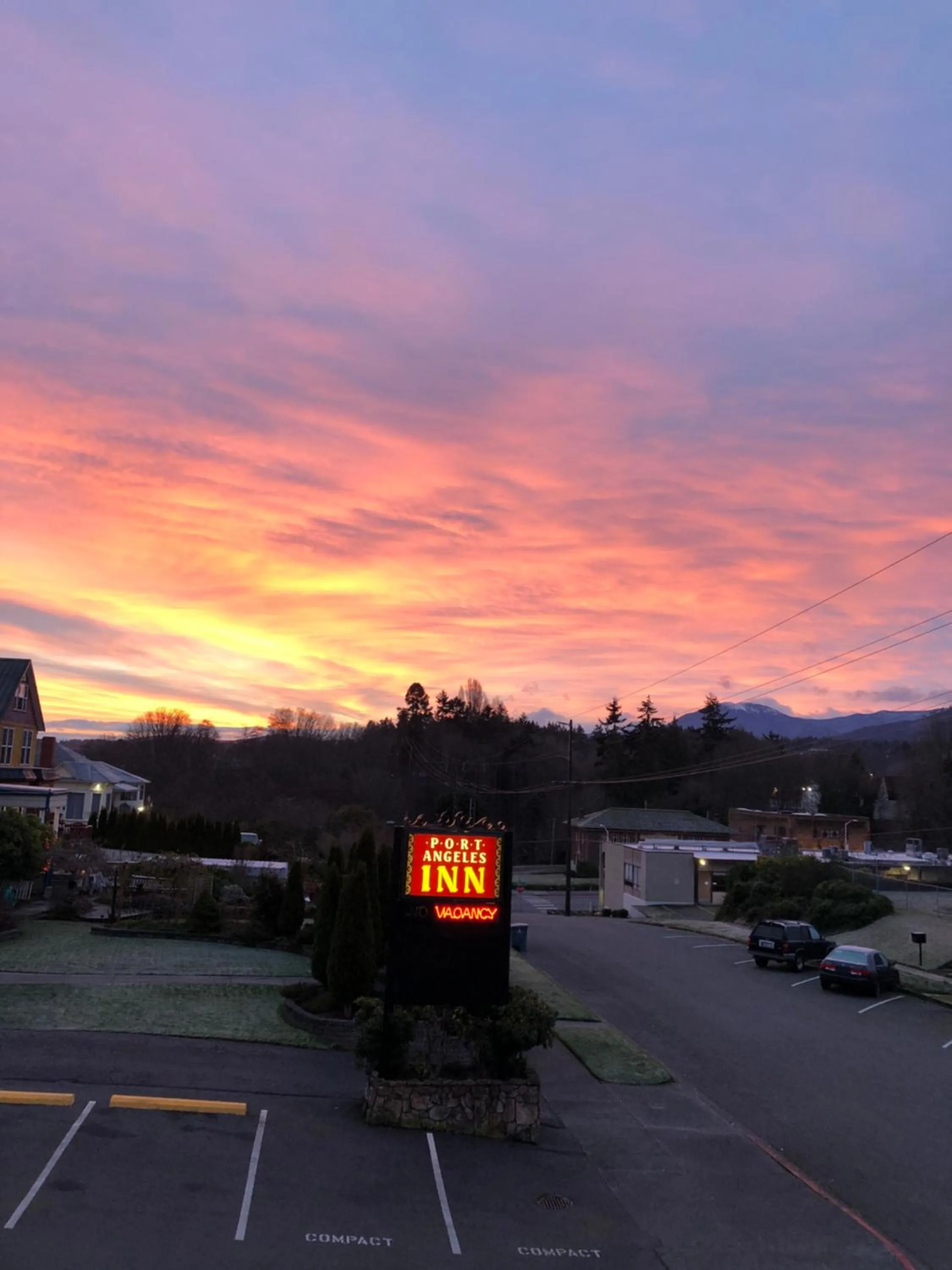 Sunrise in Port Angeles Inn