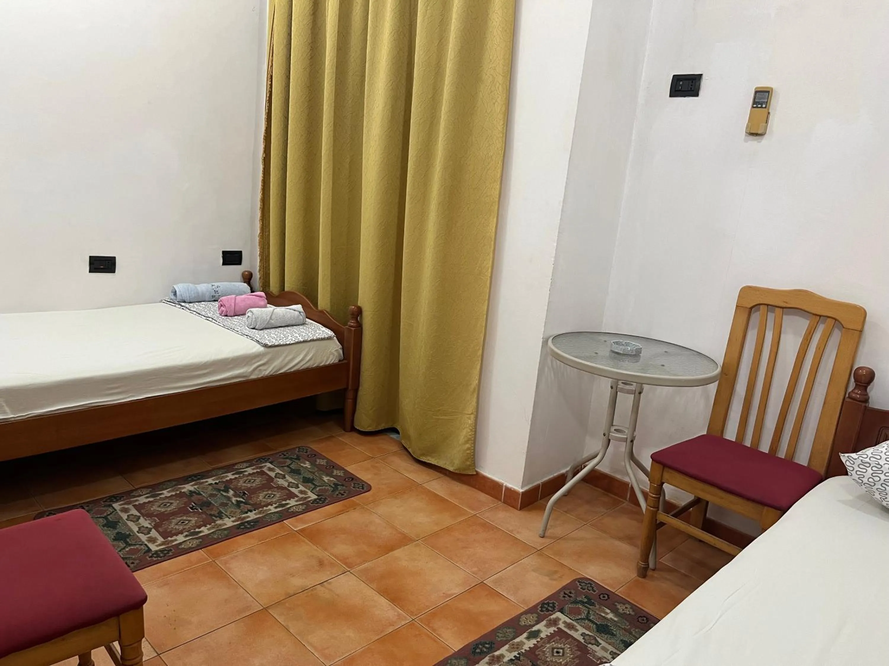 room service, Bed in ~Villa Gloria~