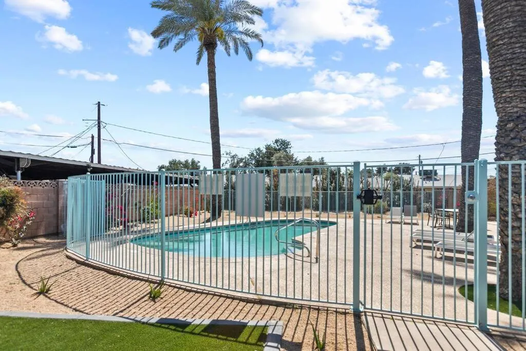 Contemporary Condo in Central Biltmore