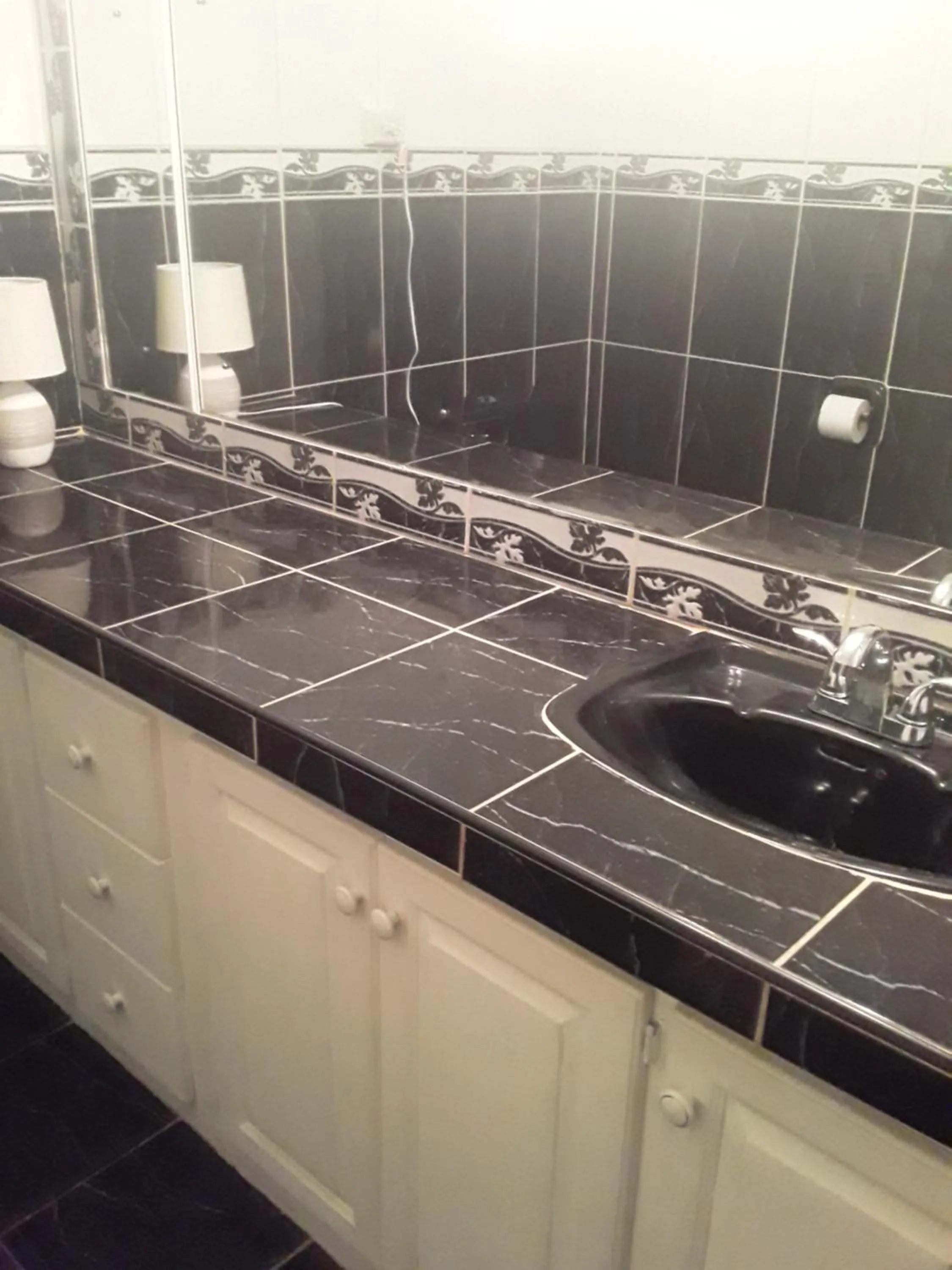 Bathroom in Derick's Inn